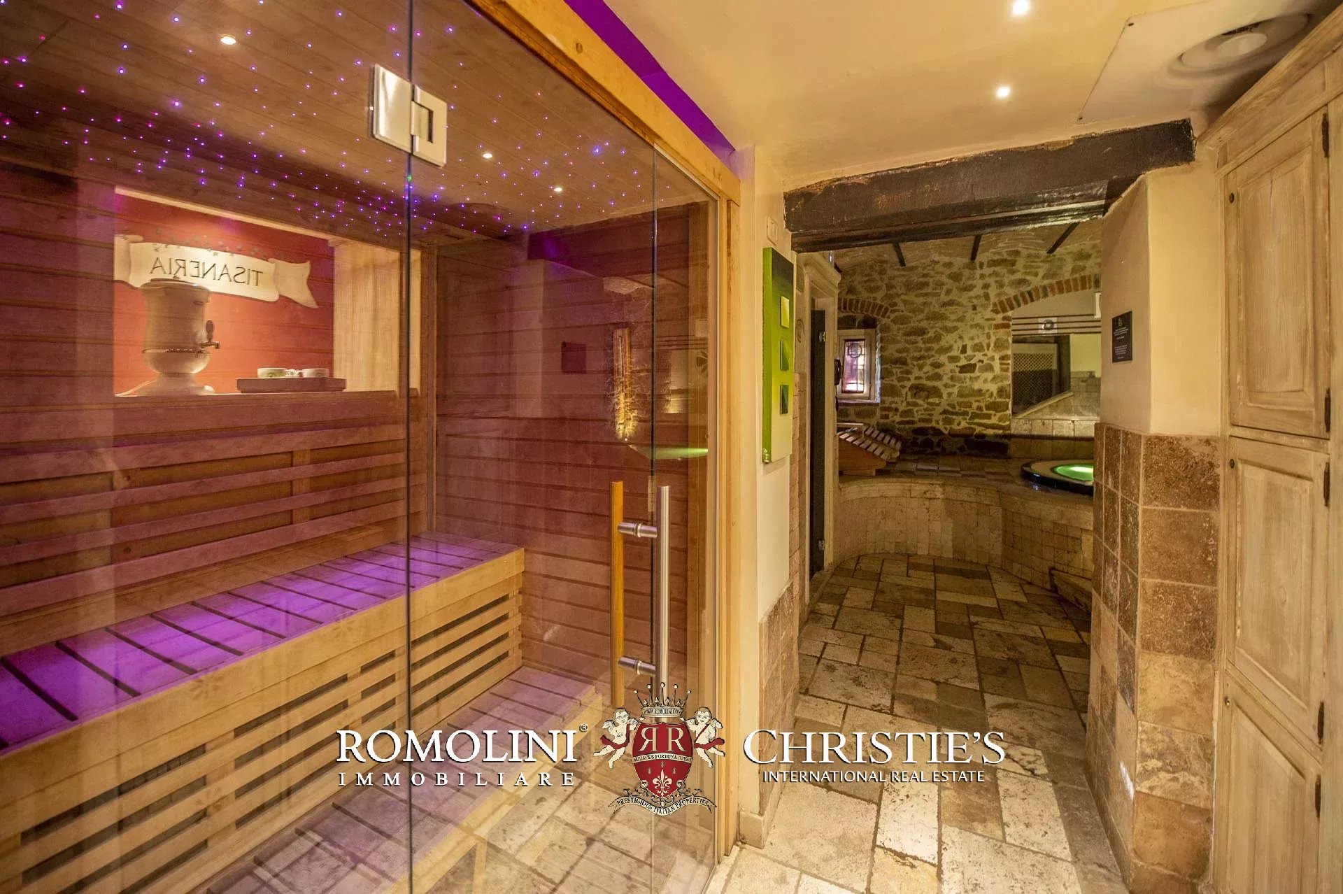 12 Bedroom Villa/Townhouse's Image 46