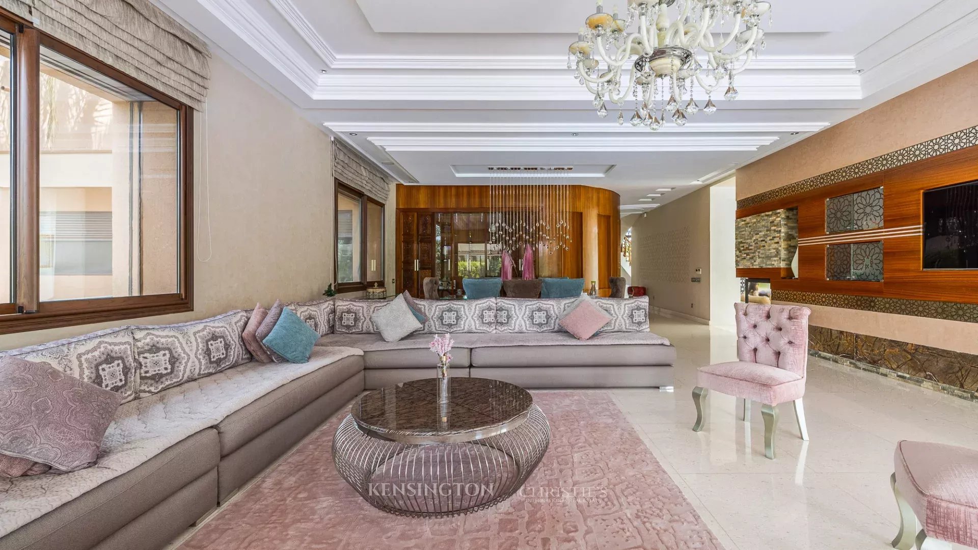 9 Bedroom Villa/Townhouse's Image 9