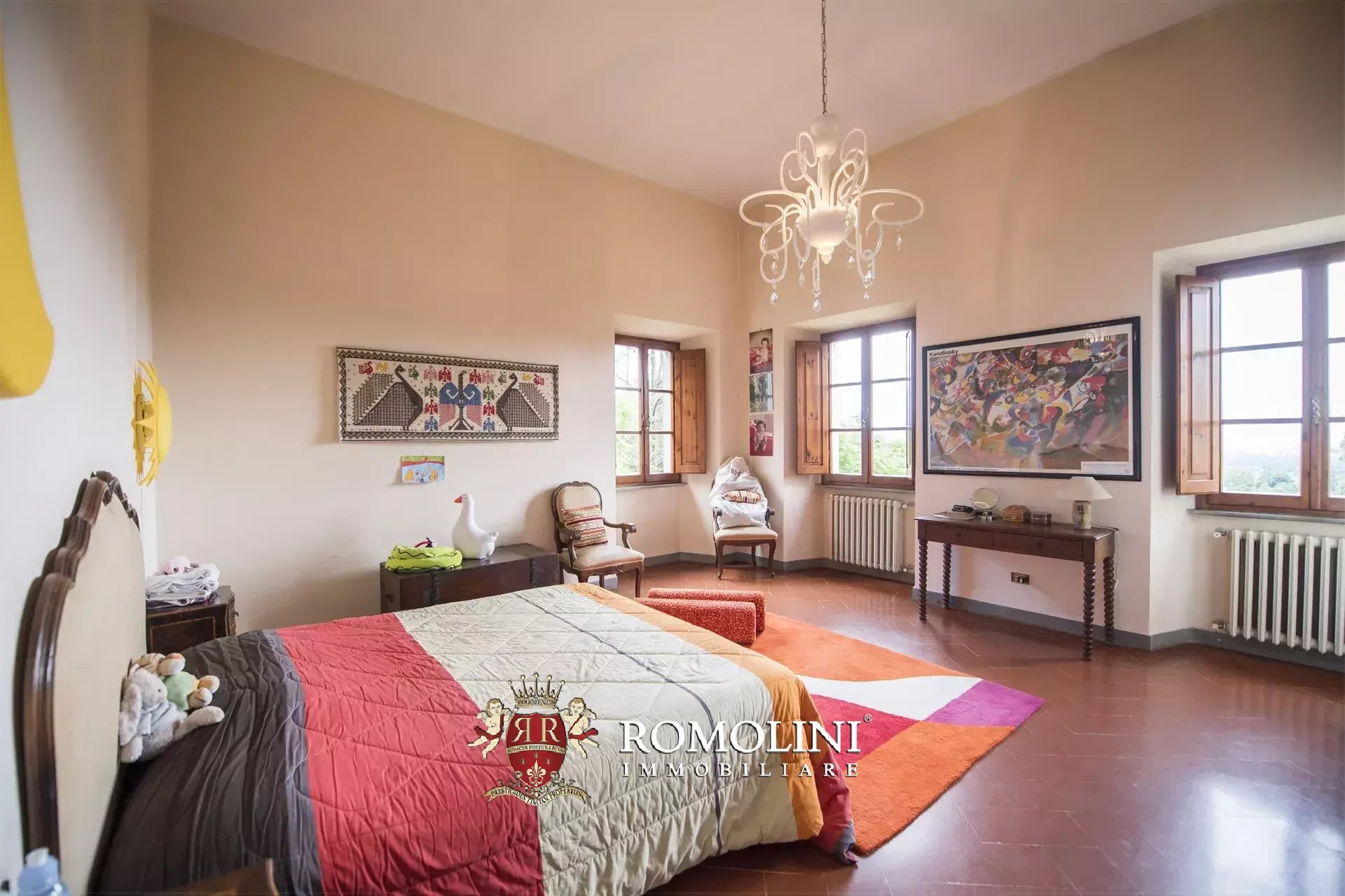 6 Bedroom Villa/Townhouse's Image 39