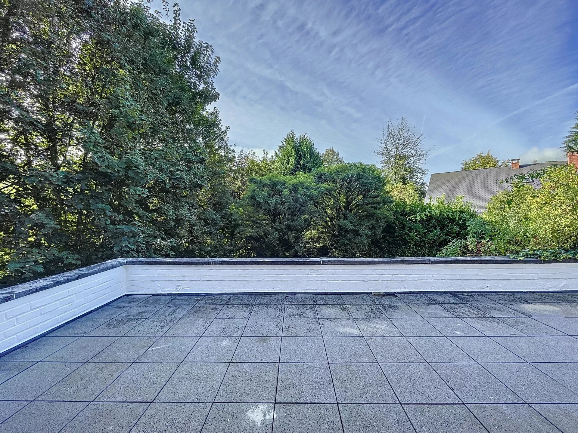 Uccle - Bright 3-bedroom apartment with terrace in a quiet, green setting