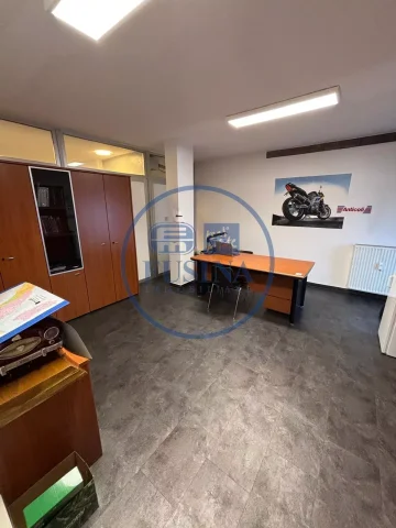 Negozio---Locale-commerciale-in-vendita---Bressanone-4