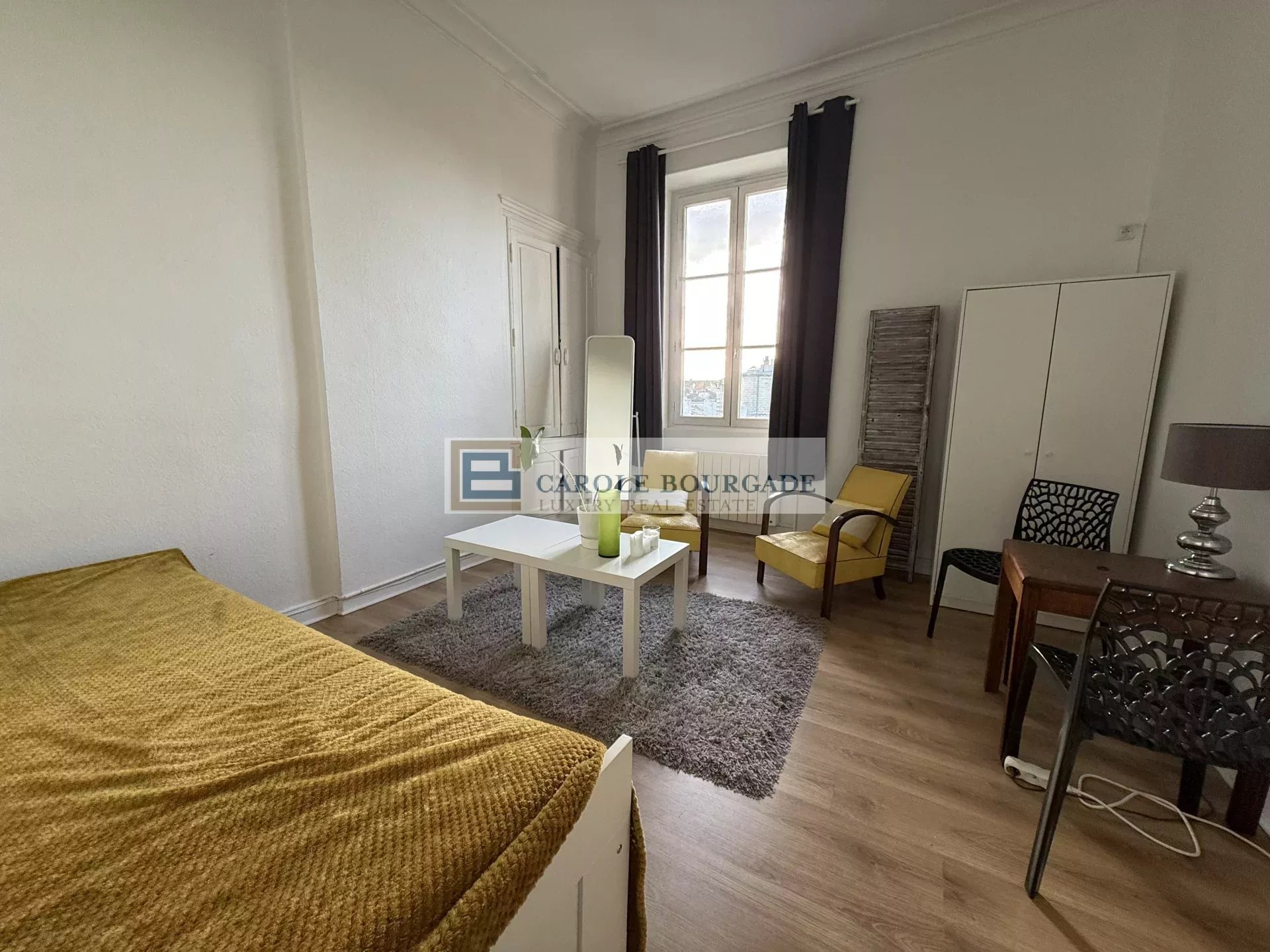 Rental Apartment Bordeaux Jardin Public