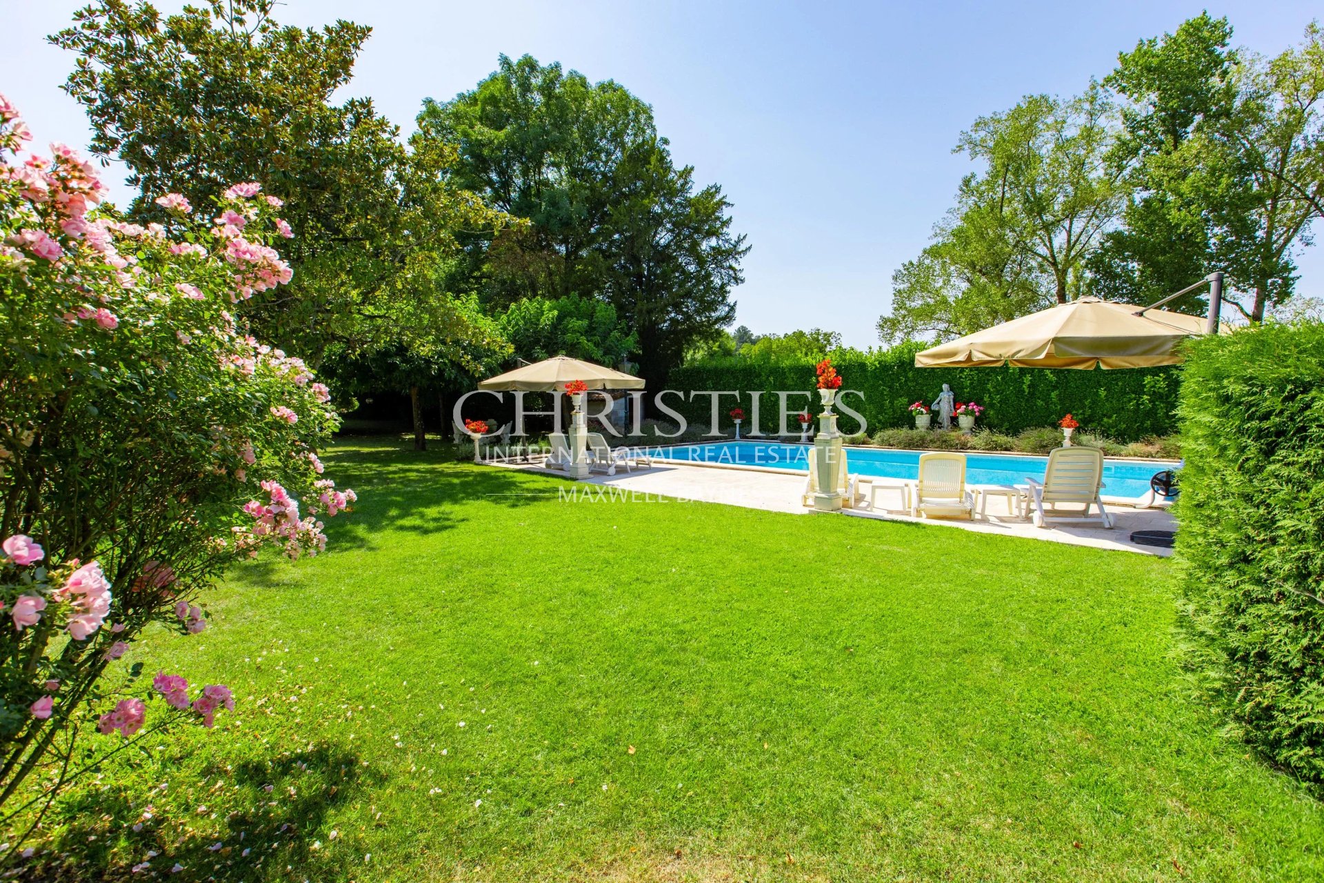 14 Bedroom Chateau's Image 7