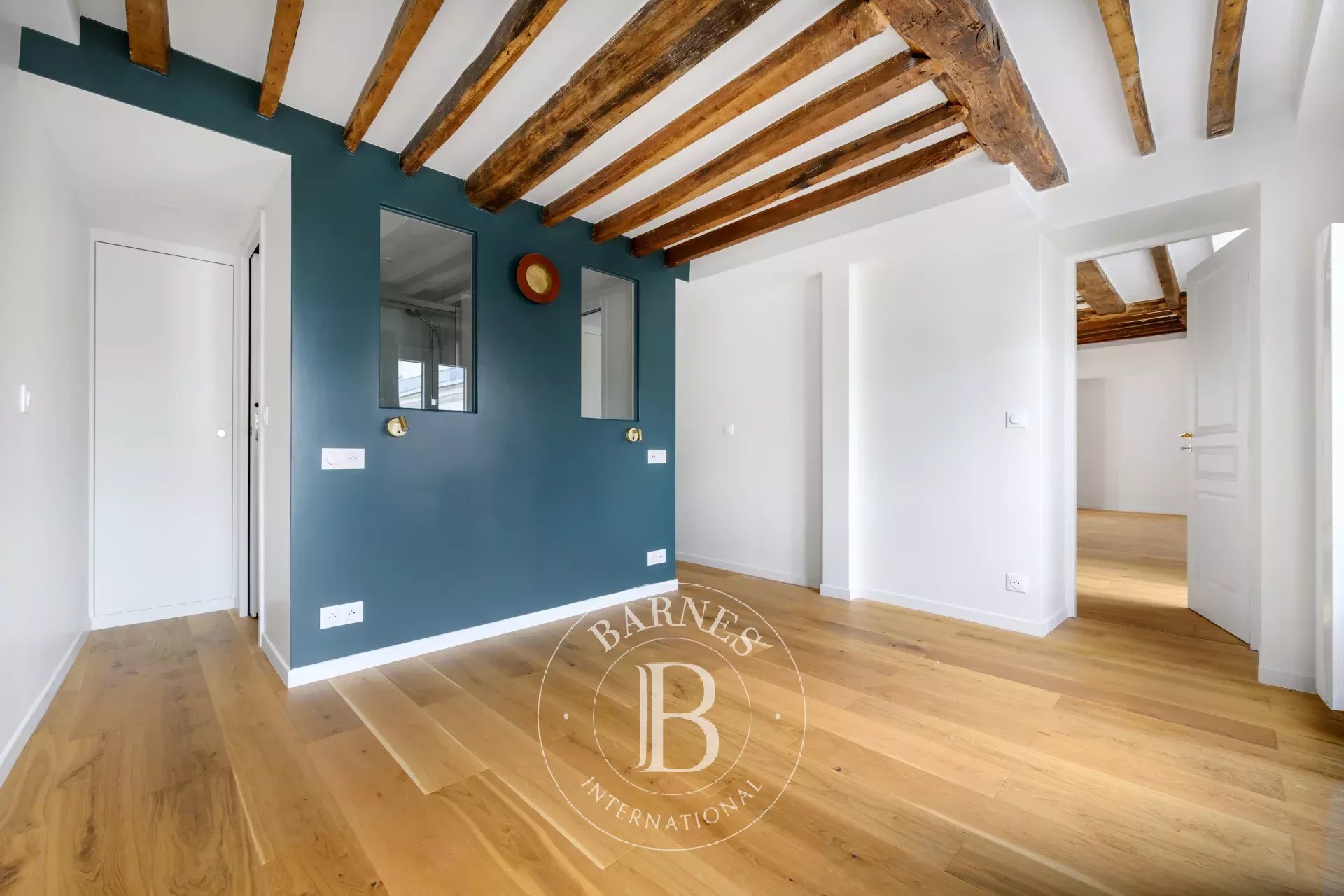 Daire Paris 3ème - picture 8