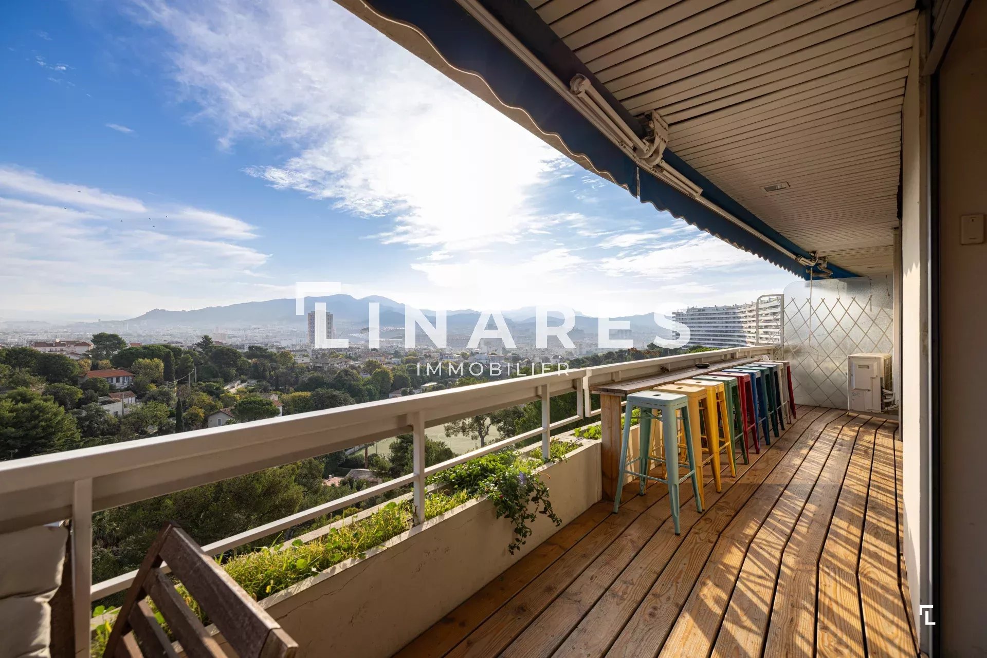 L’INTIMISTE FLOTTE - Appartement T3 de 103m2 + Terrasse + Balcon + Cave + Box (en sus) - 13008 CARRÉ D'OR