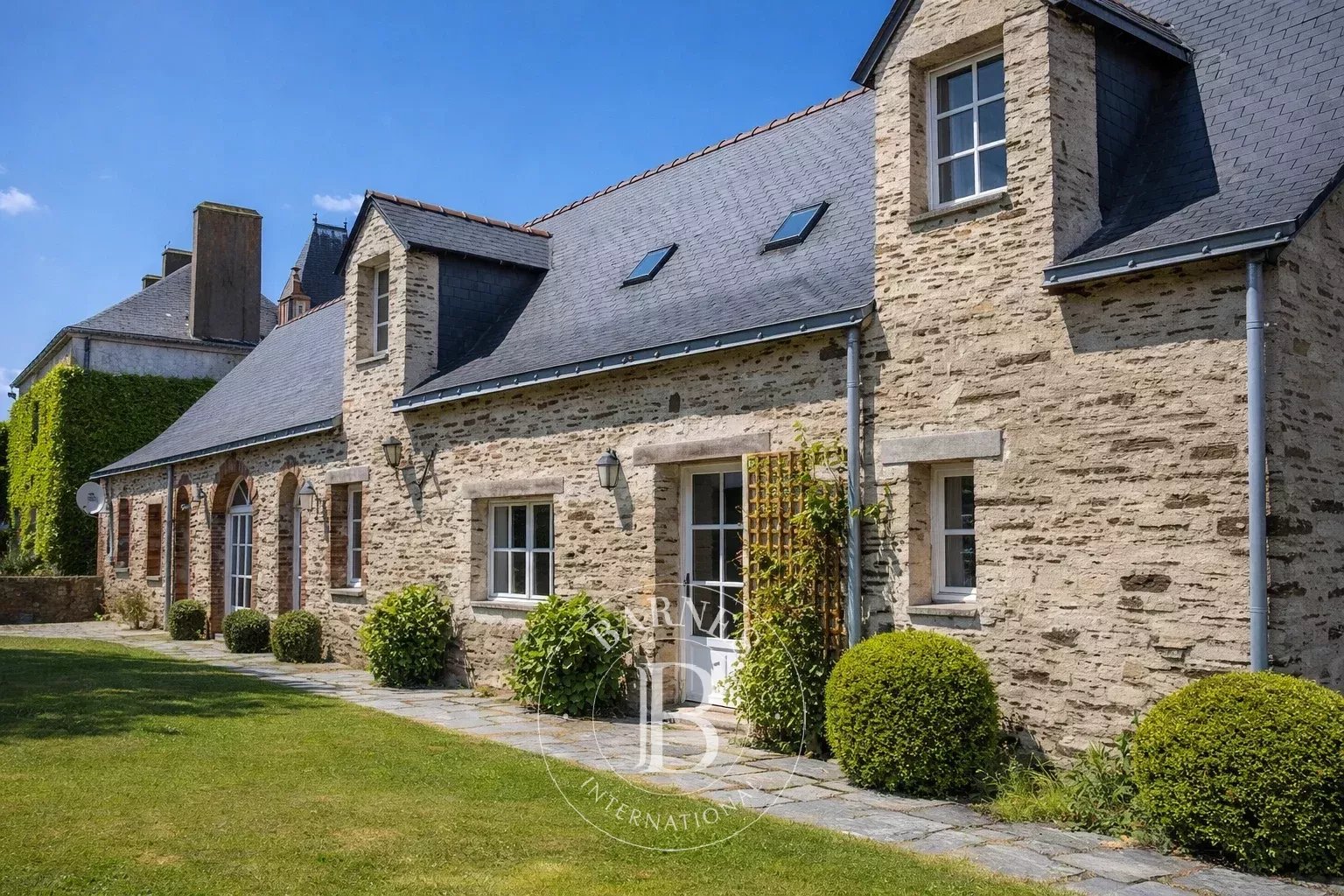 Manoir Châteaubriant  -  ref 85607931 (picture 2)