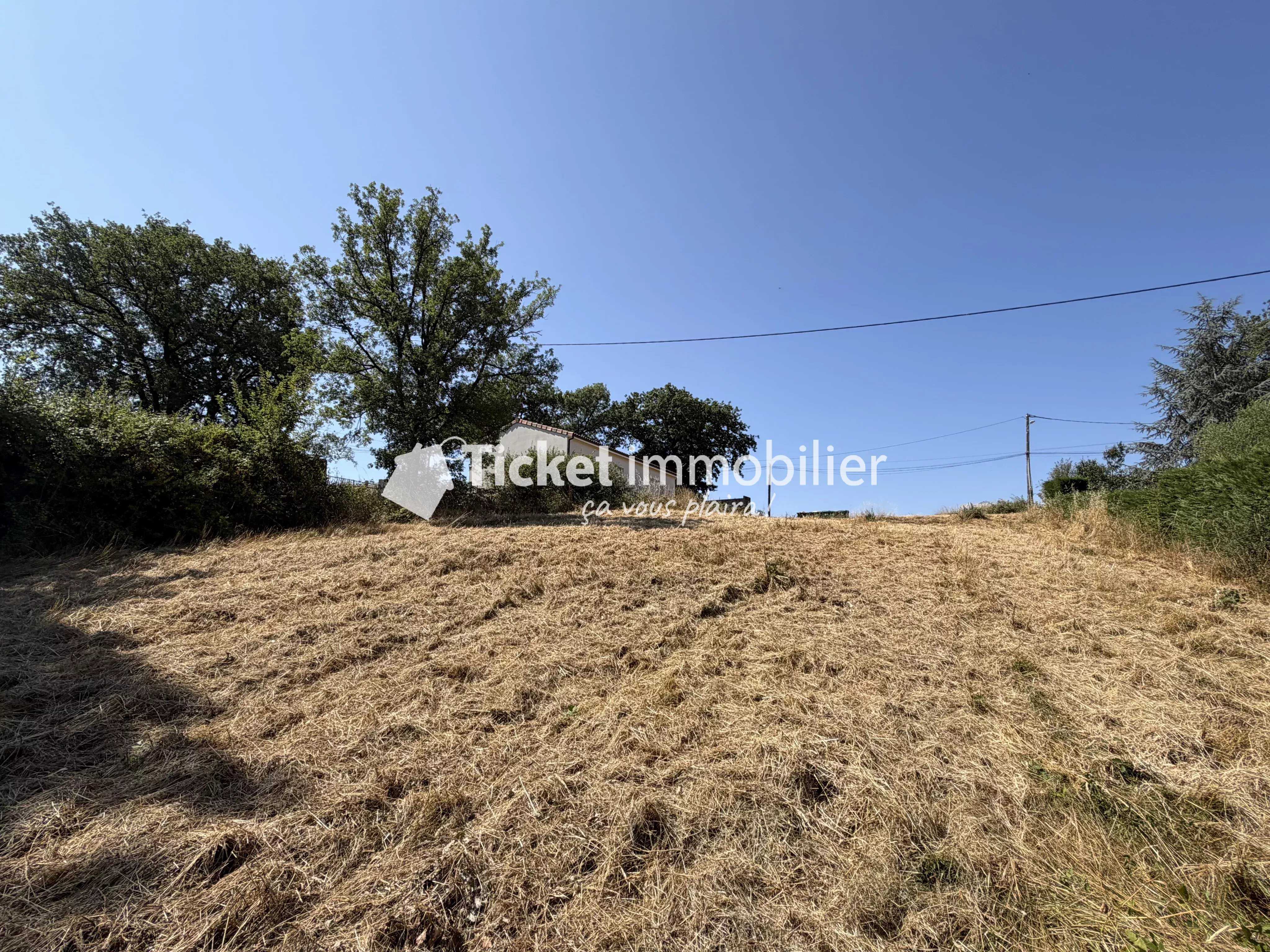 TERRAIN CONSTRUCTIBLE 900m2 DAUX NON VIABILISE LIBRE DE CONSTRUCTEUR — photo 6