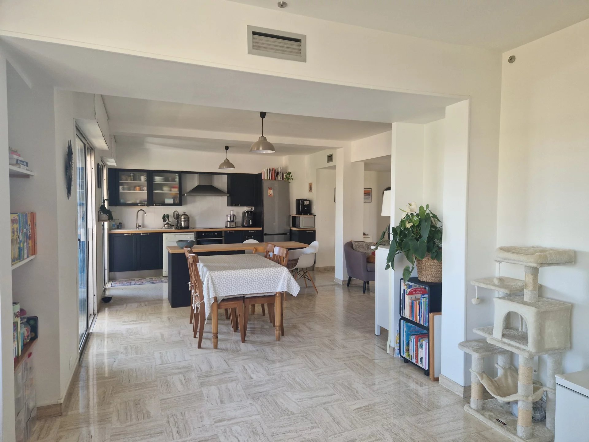 Achat Appartement T4 à Saint-Laurent-du-Var (06700) - 86.93m²