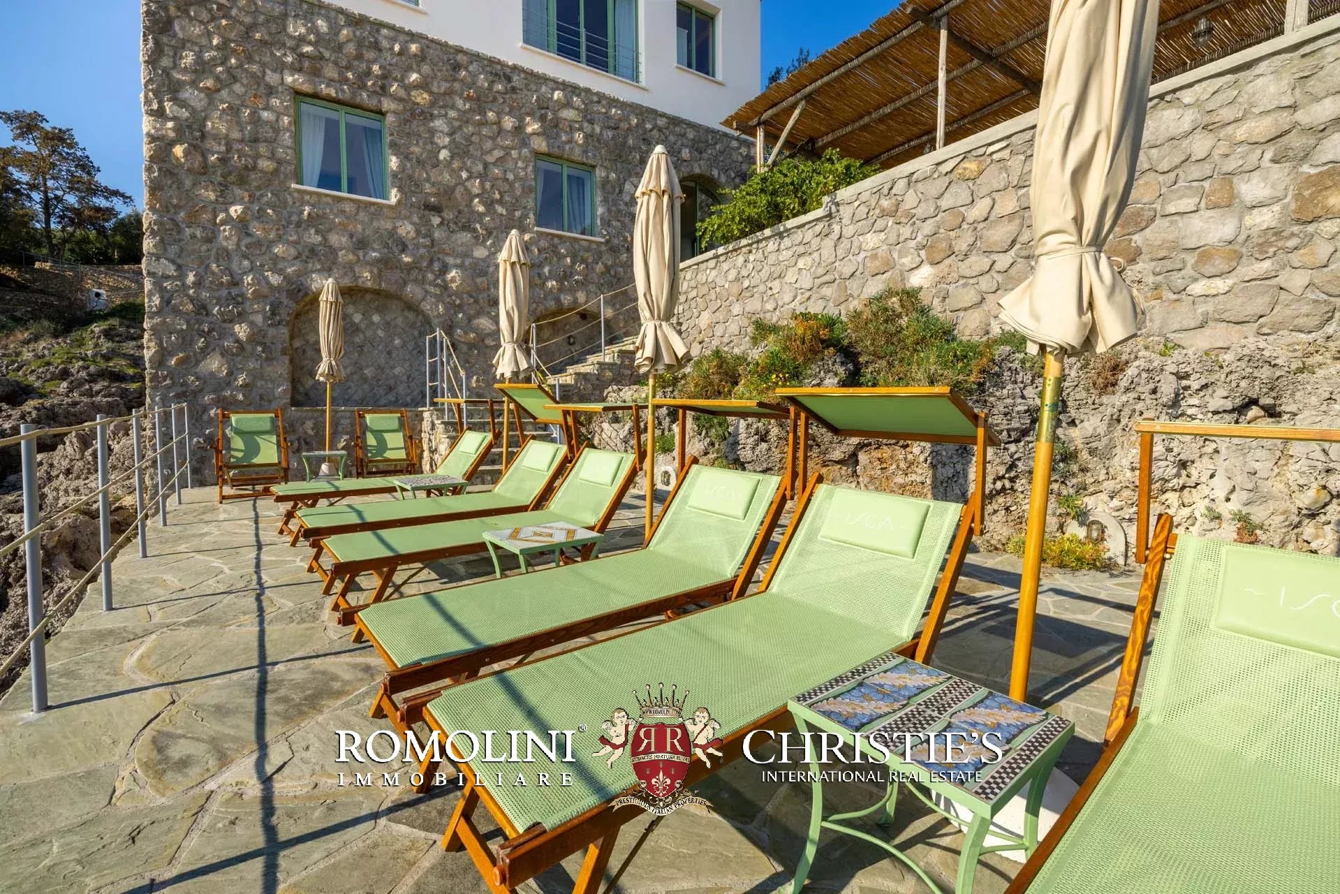 8 Bedroom Villa/Townhouse's Image 142