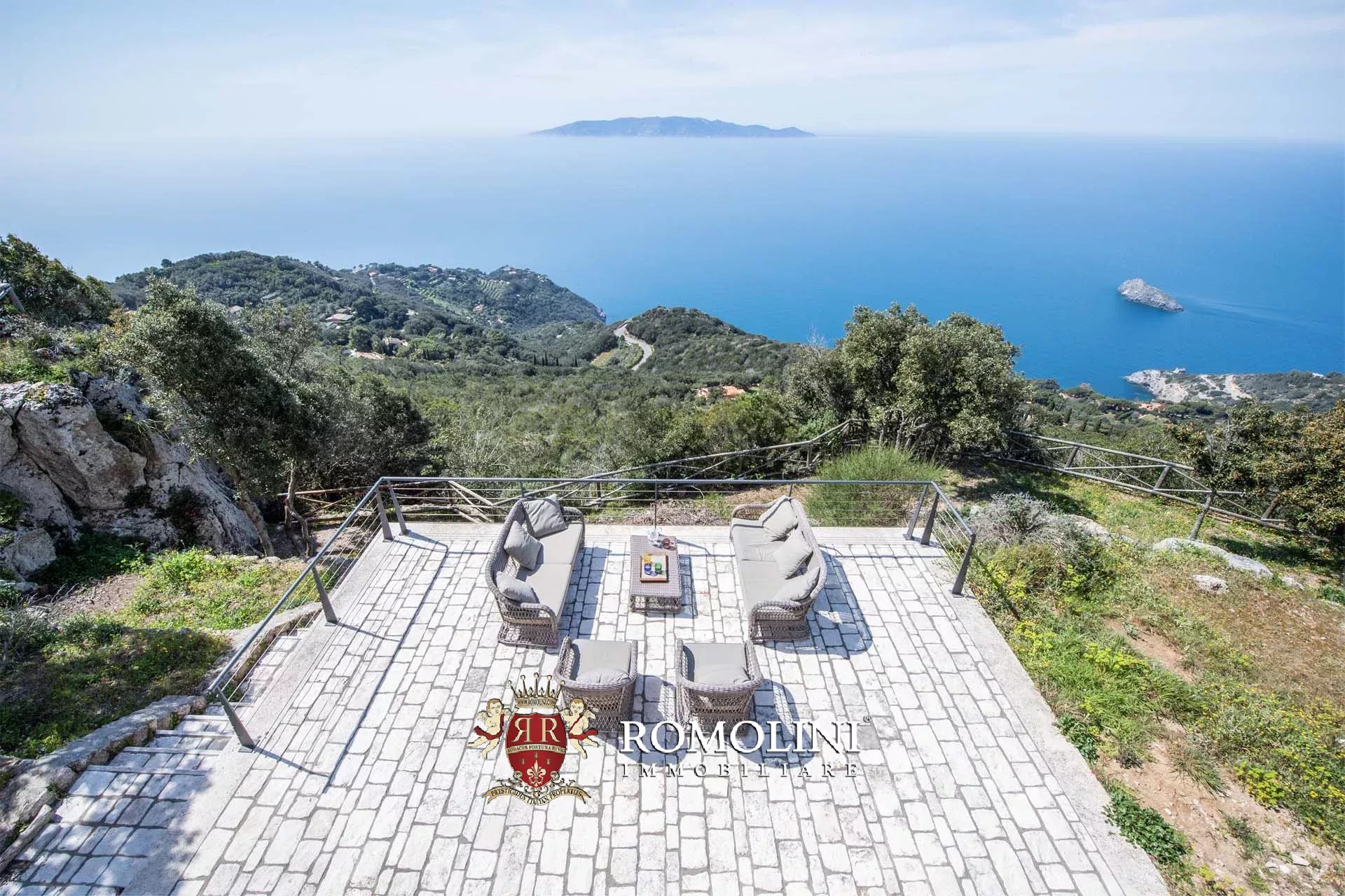 5 Bedroom Villa/Townhouse's Image 28