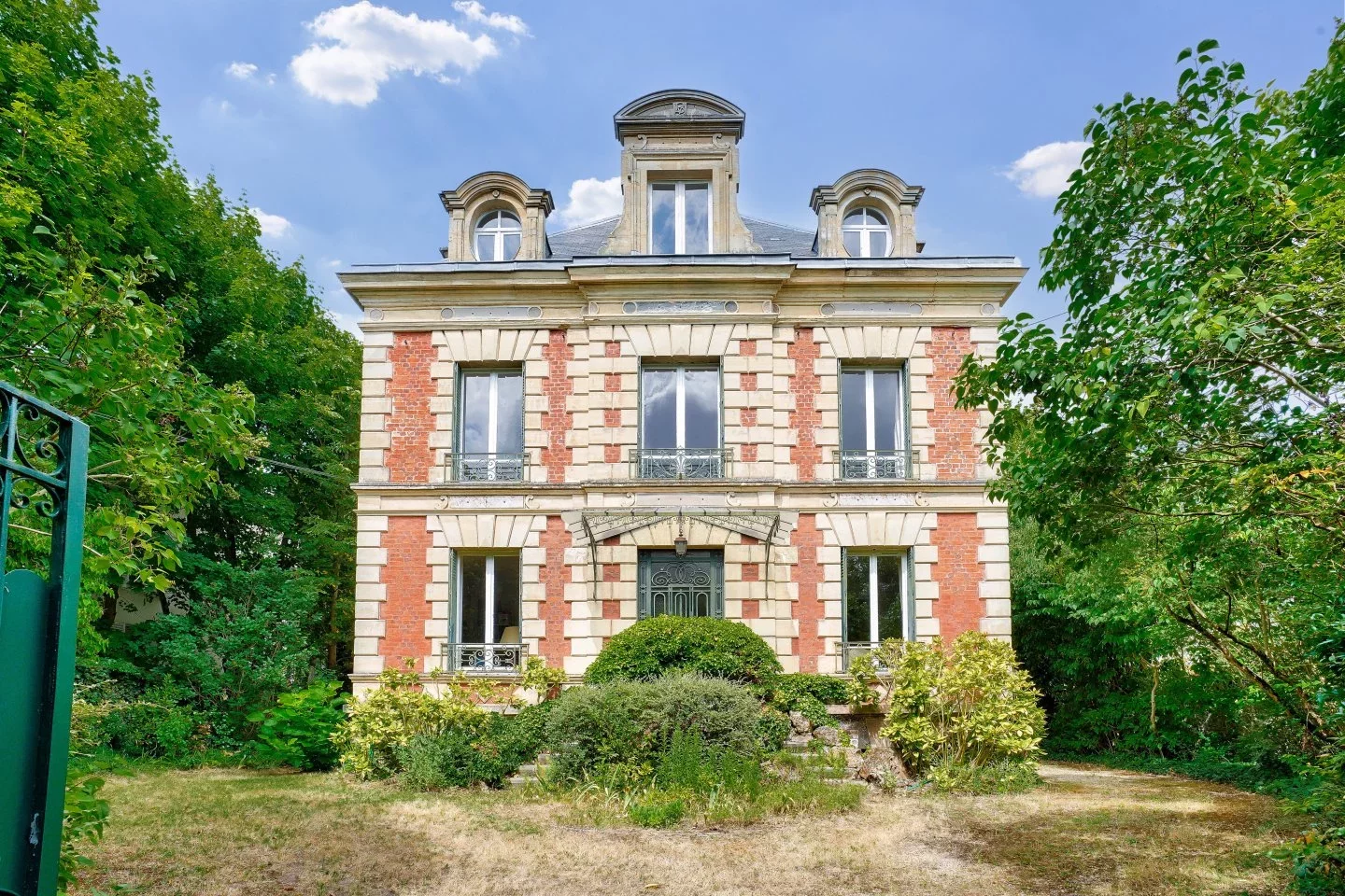 Chatou - HOTEL DE VILLE