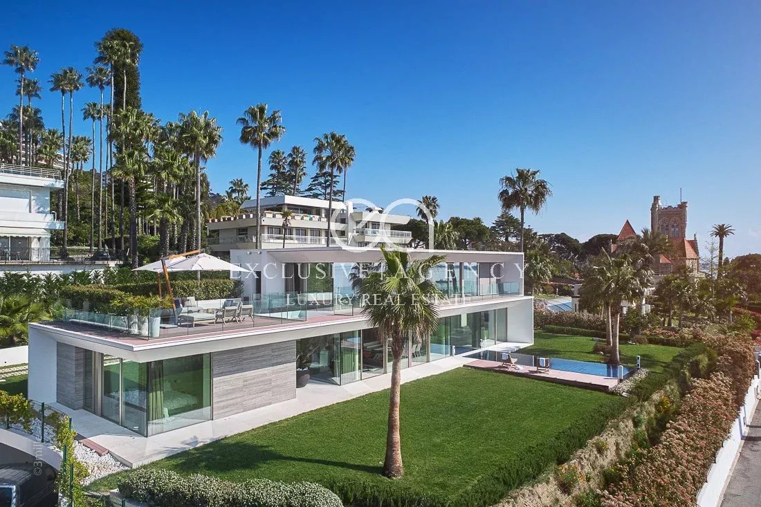 Cannes Californie Luxueuse Villa de 434.42m² avec Vue Mer Panoramique