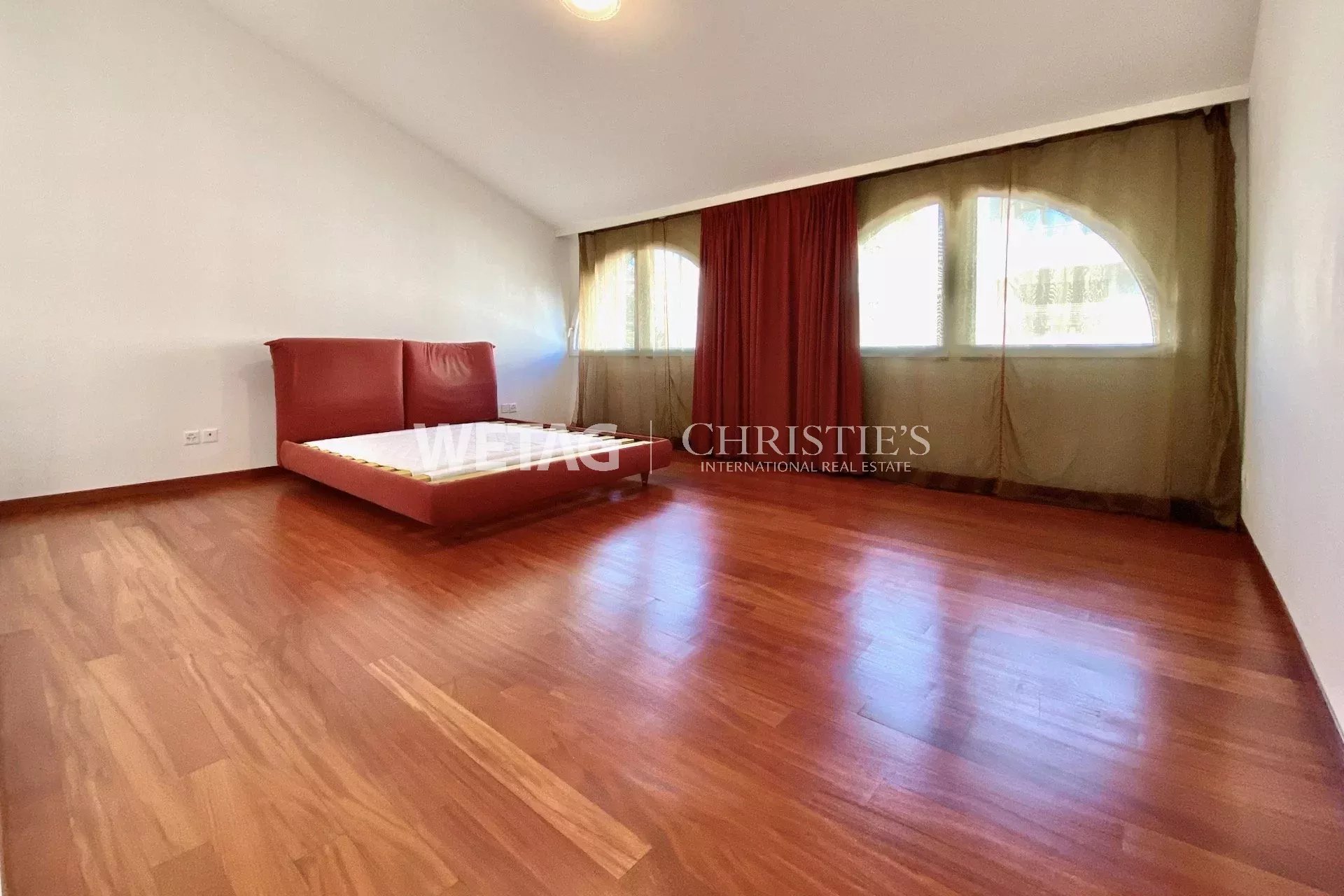 3 Bedroom Apartment/Flat's Image 5
