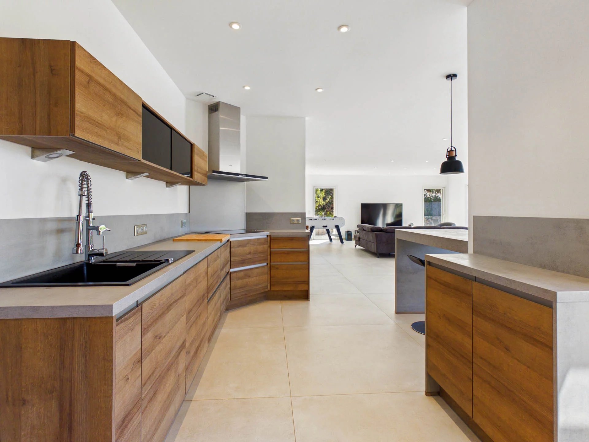 Modern villa with swimming pool - Seillans