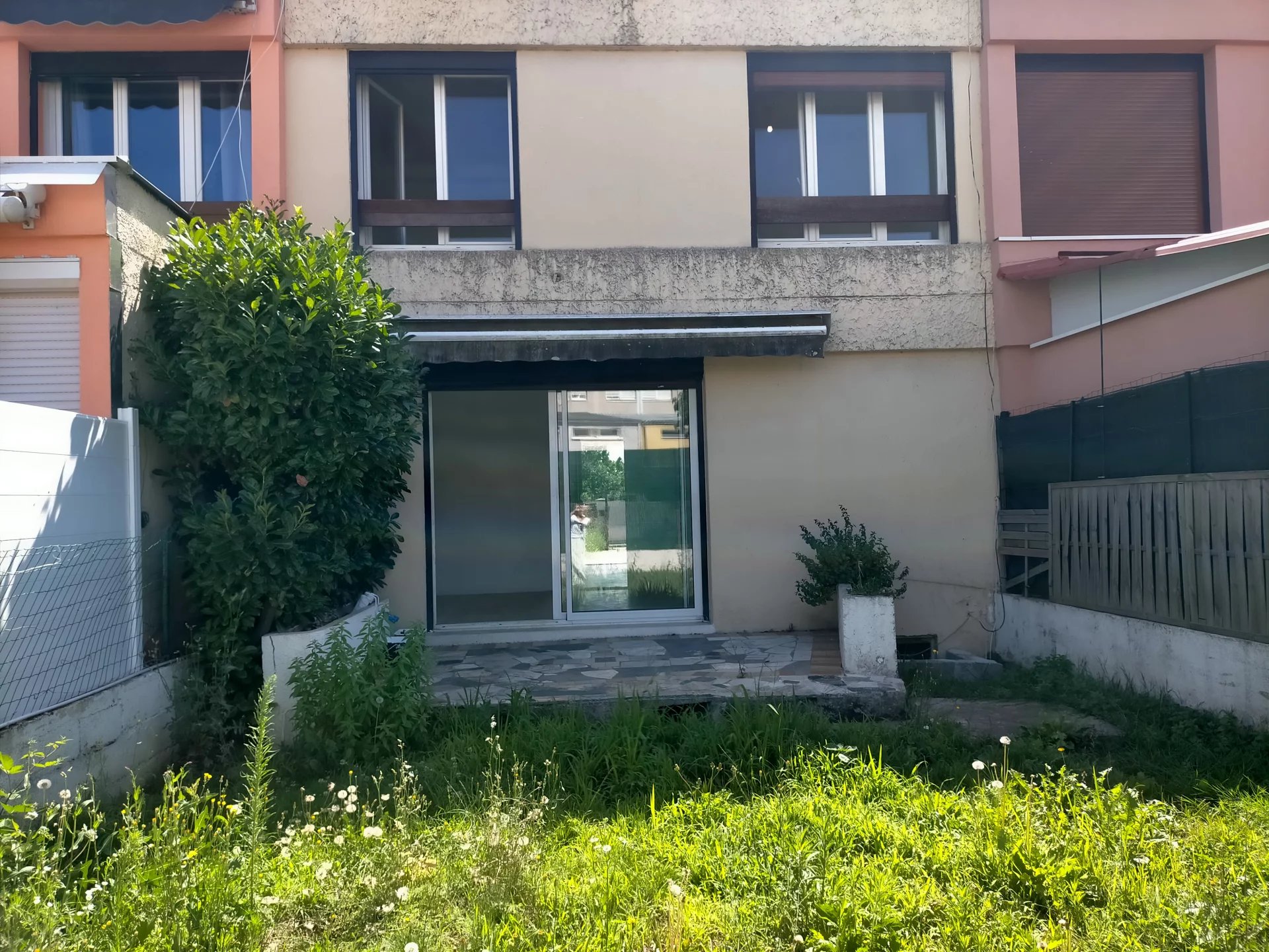 2681592 Location Meyzieu