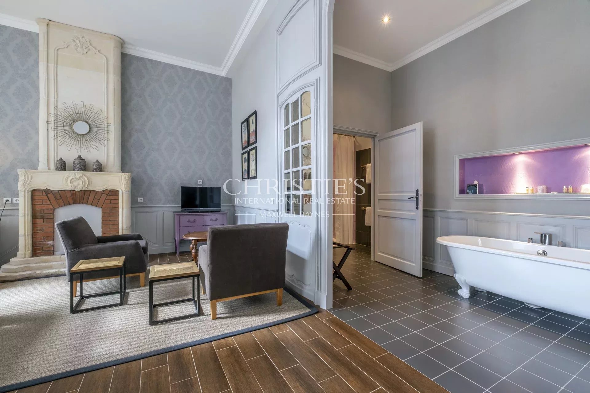 11 Bedroom Chateau's Image 10