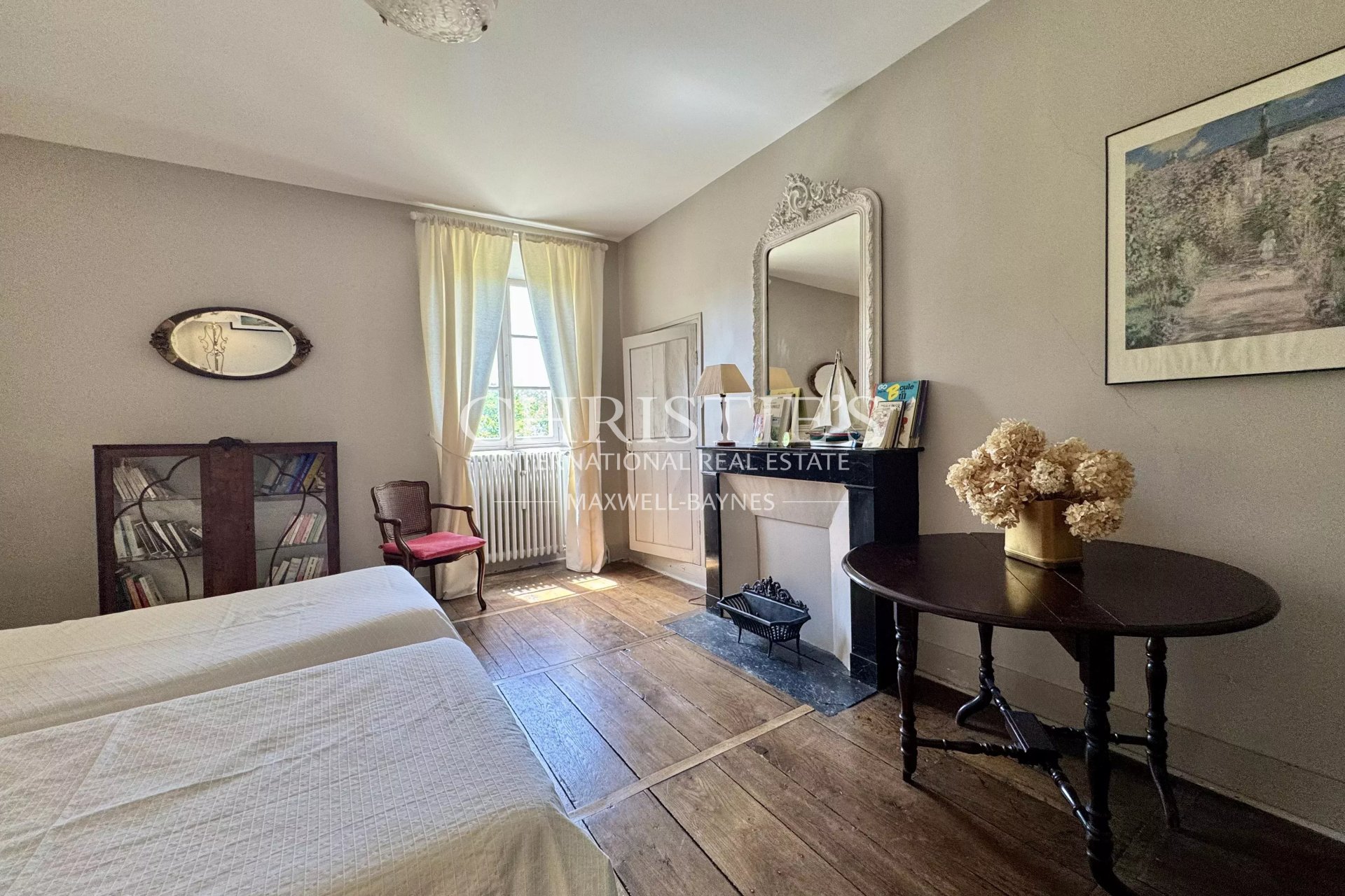 6 Bedroom Villa/Townhouse's Image 26