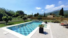 Vence, residential area, quiet, recent single-storey villa — photo 1 of 7