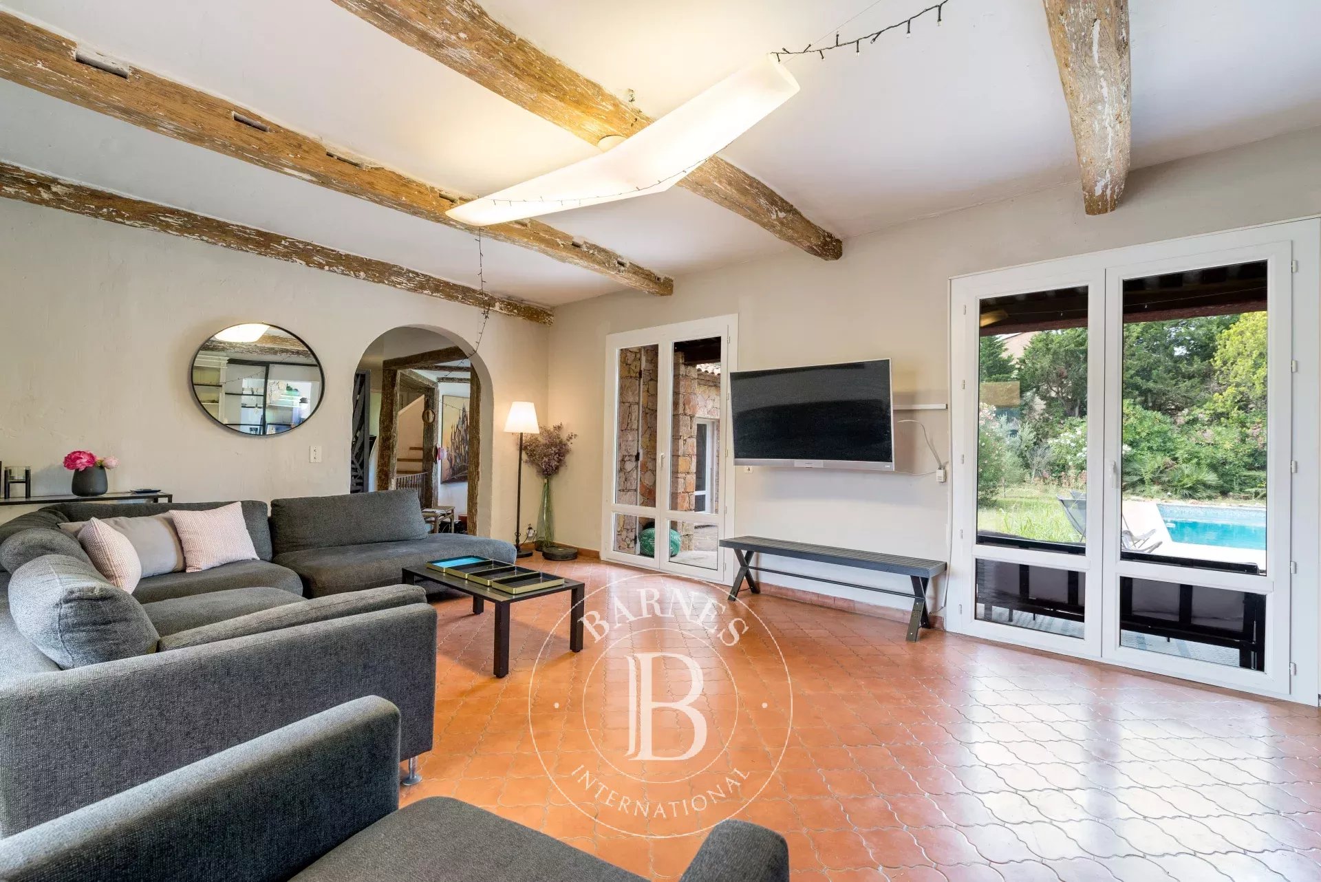 Ev Peymeinade - picture 4