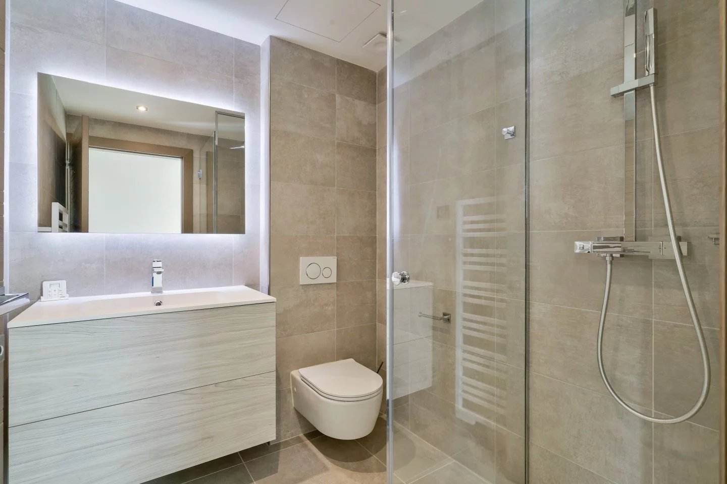 2 Bedroom Apartment/Flat's Image 13