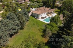 A leafy property near the village — photo 1 of 7