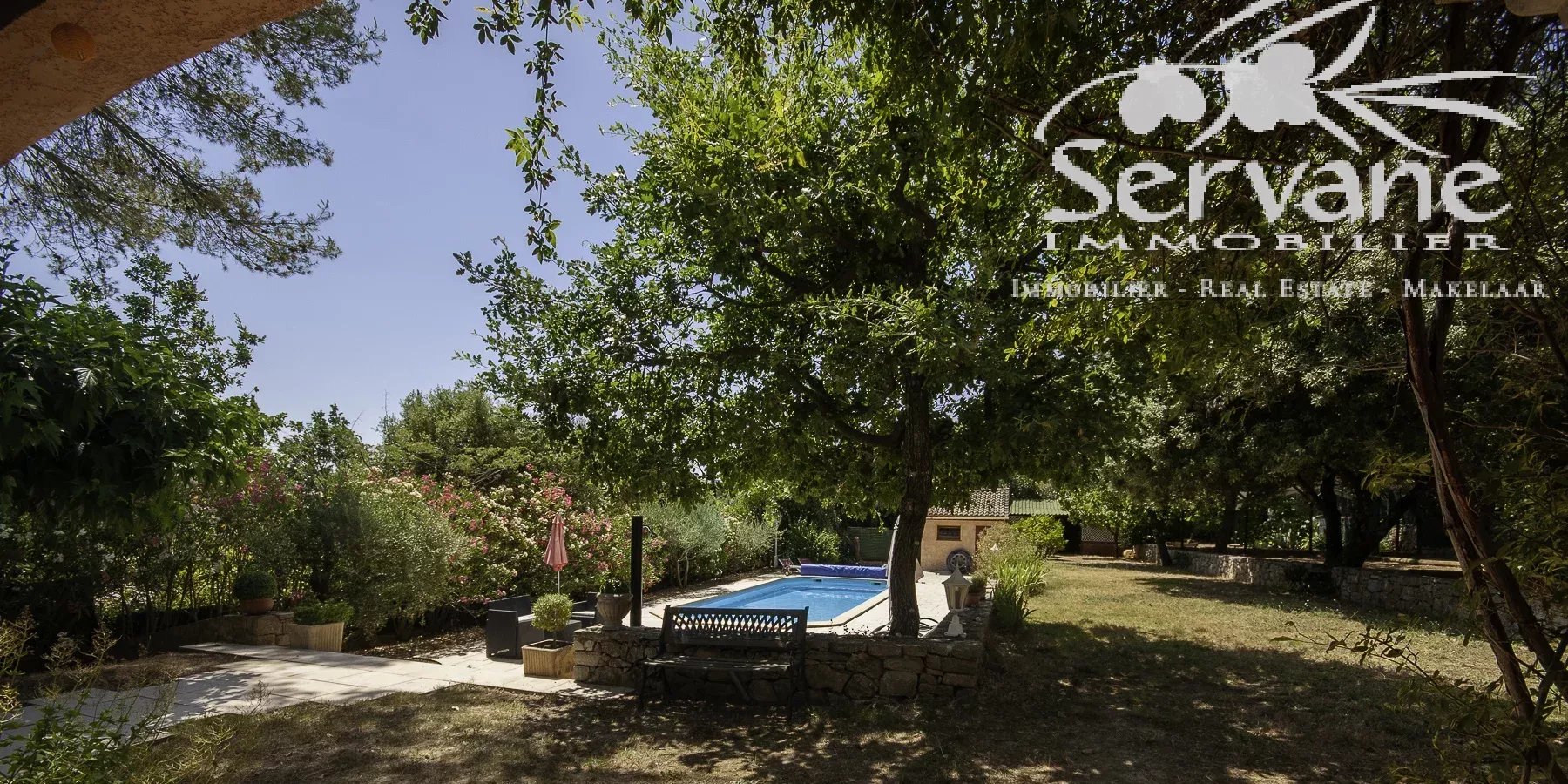 Charming villa with a pool in Montfort-sur-Argens