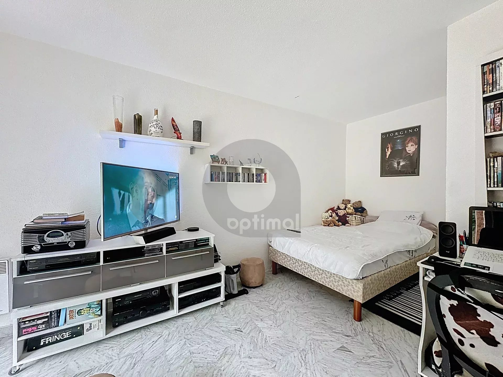 STUDIO - BALCON PARKING ET CAVE