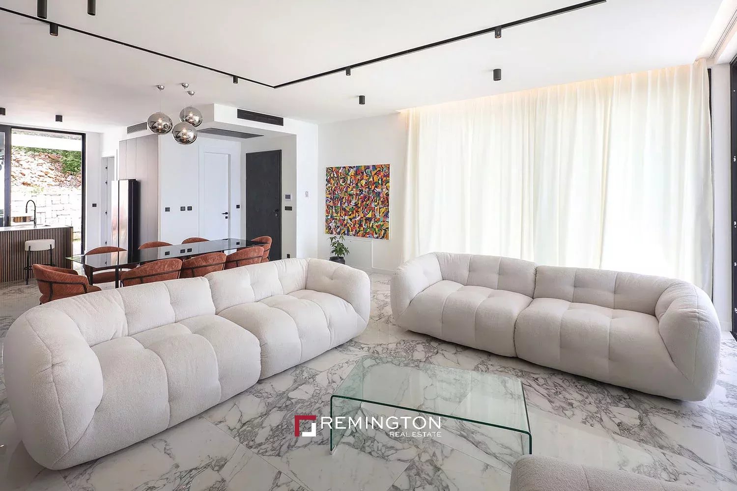 4 Bedroom Villa/Townhouse's Image 16