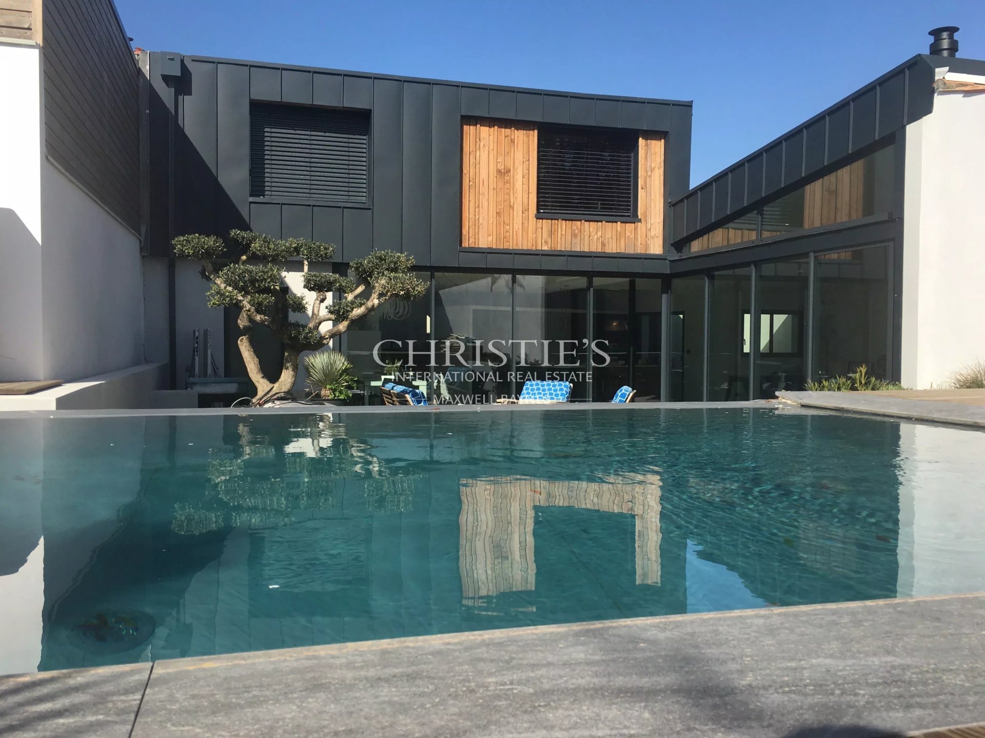 4 Bedroom Villa/Townhouse's Image 15