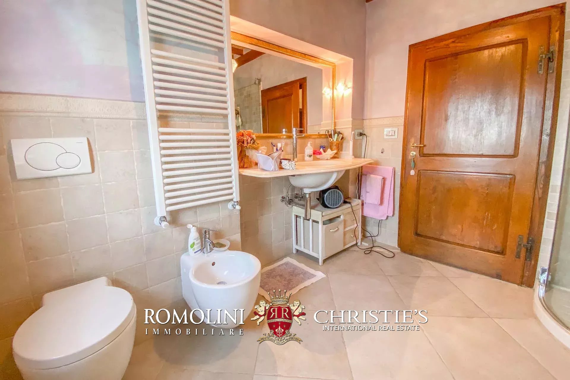 4 Bedroom Villa/Townhouse's Image 25