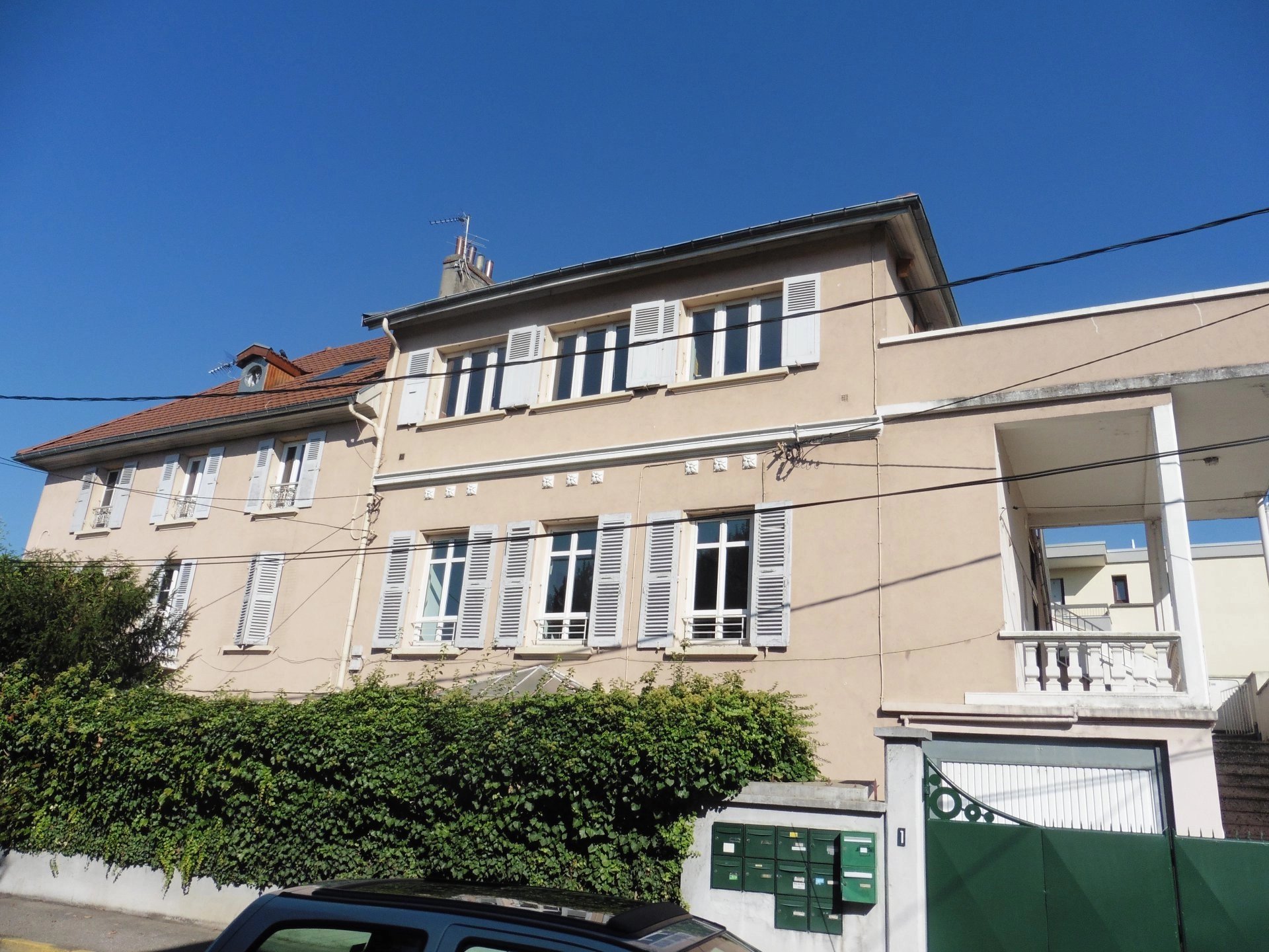 Agence immobilière de 