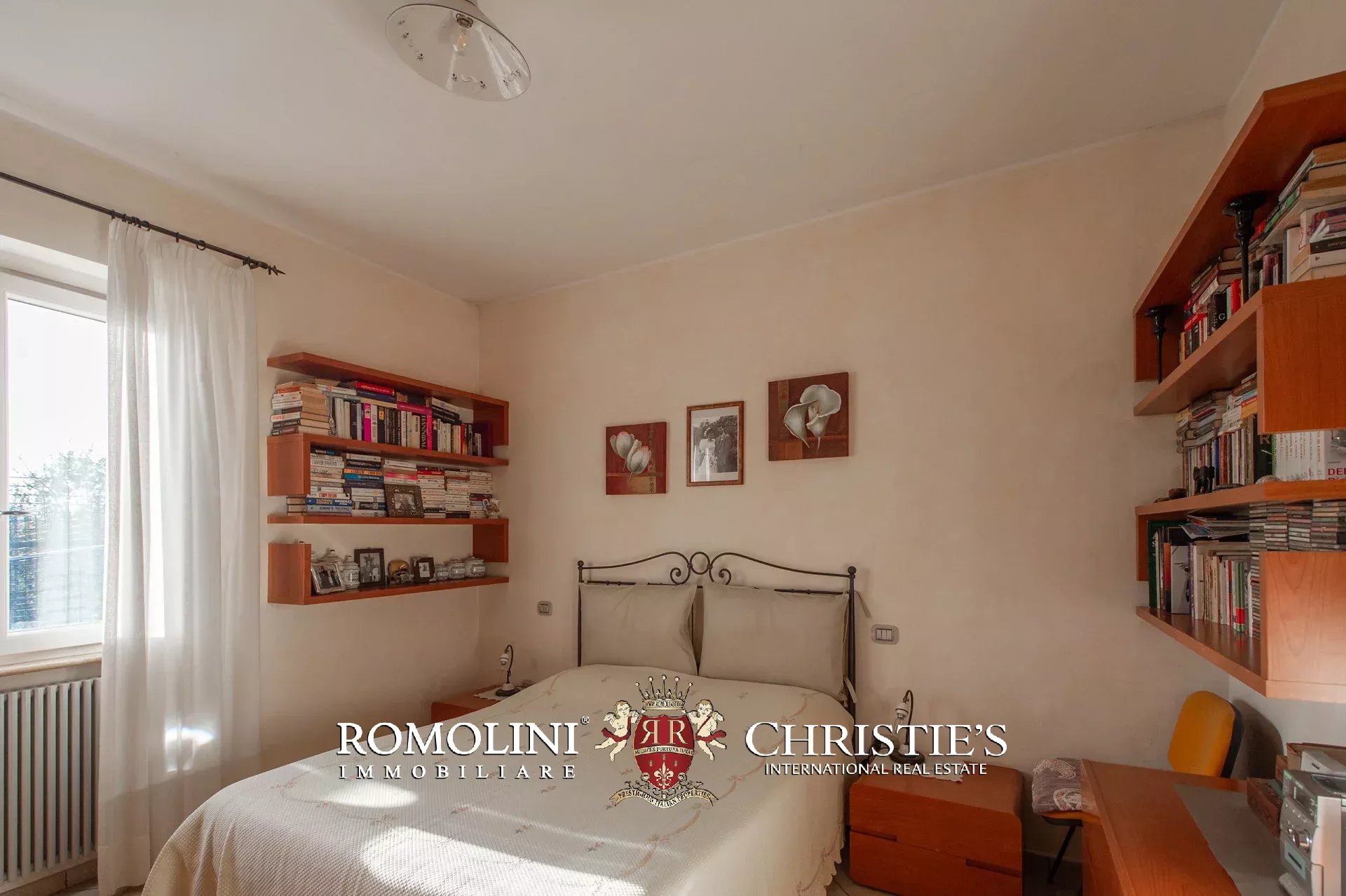 10 Bedroom Villa/Townhouse's Image 86