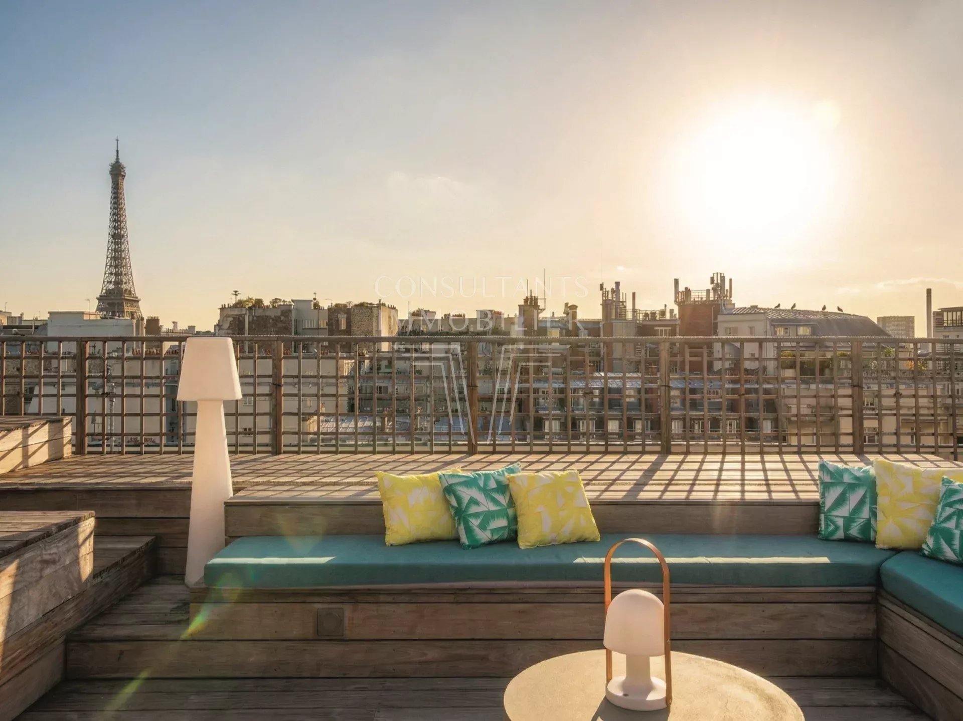 SPLENDIDE PENTHOUSE 250 M² DE TERRASSES. VUE PANORAMIQUE TOUR EIFFEL