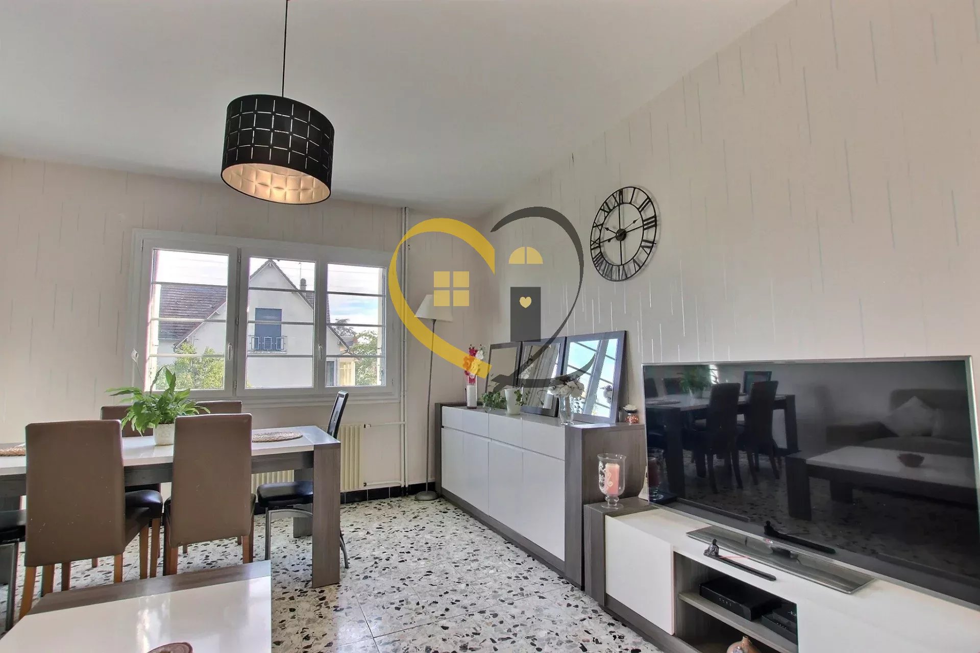 Agence immobilière de 
