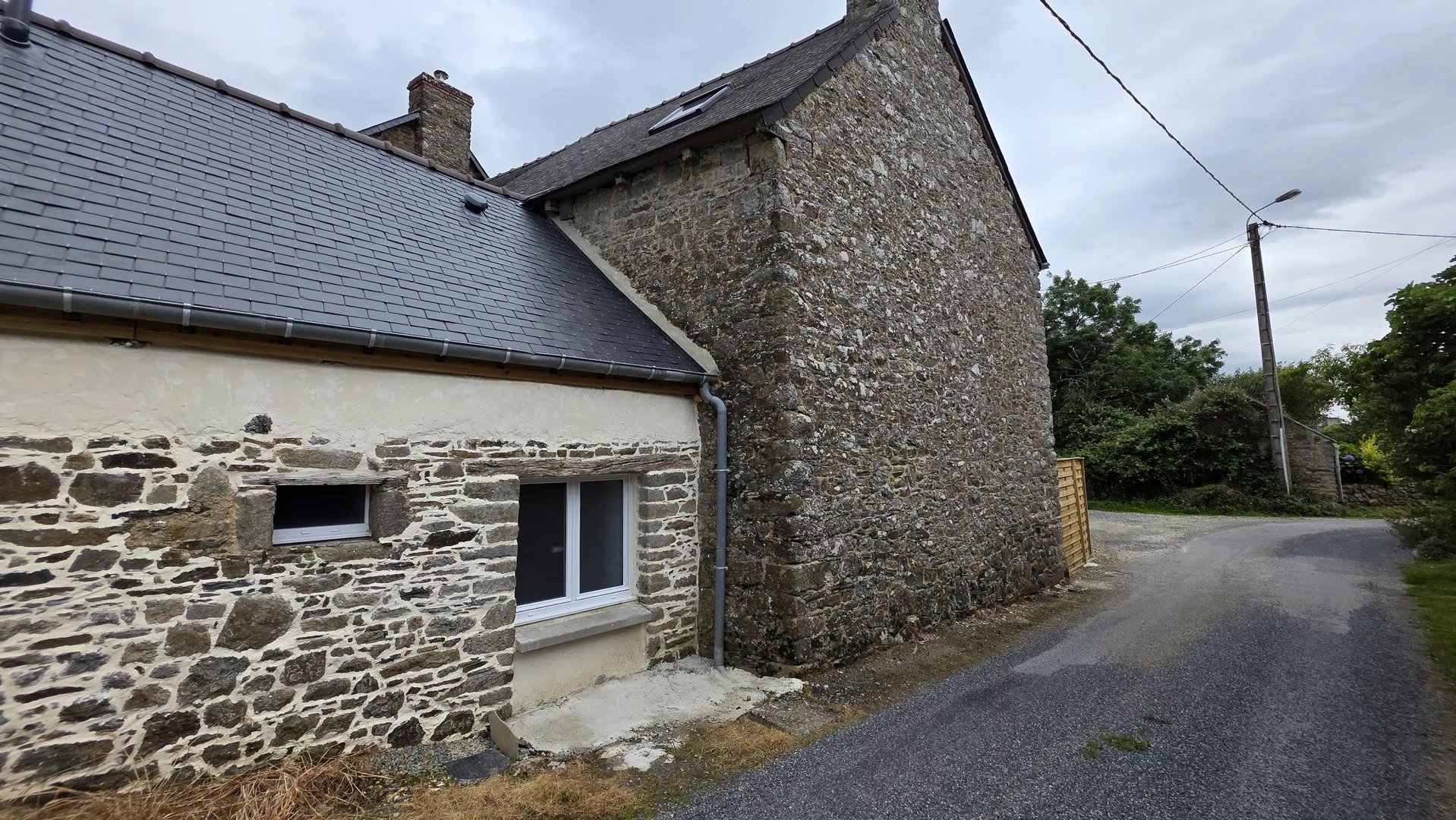MAISON T3 MEUBLEE – LES CHAMPS GERAUX- EN EXCLUSIVITE