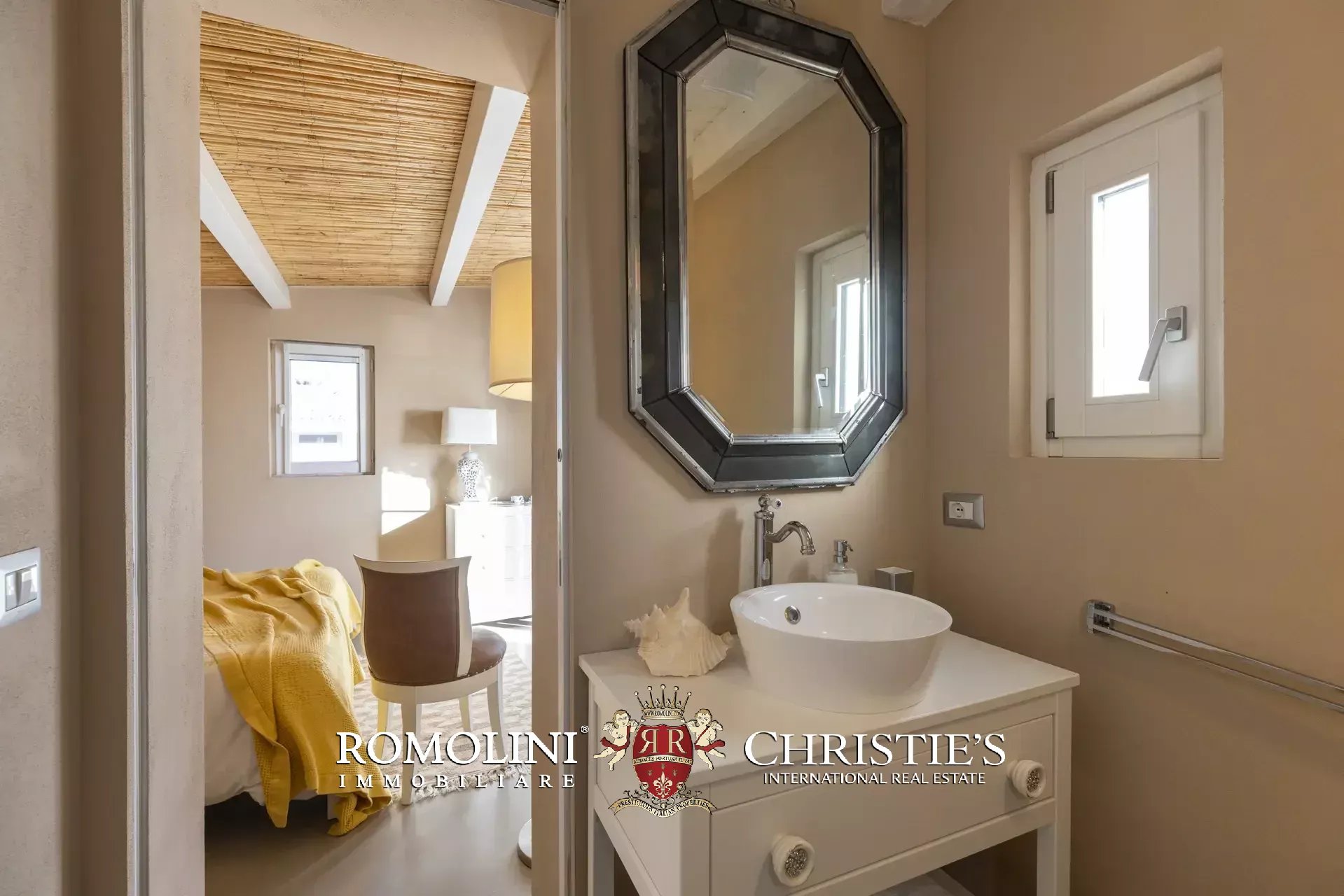 4 Bedroom Villa/Townhouse's Image 86