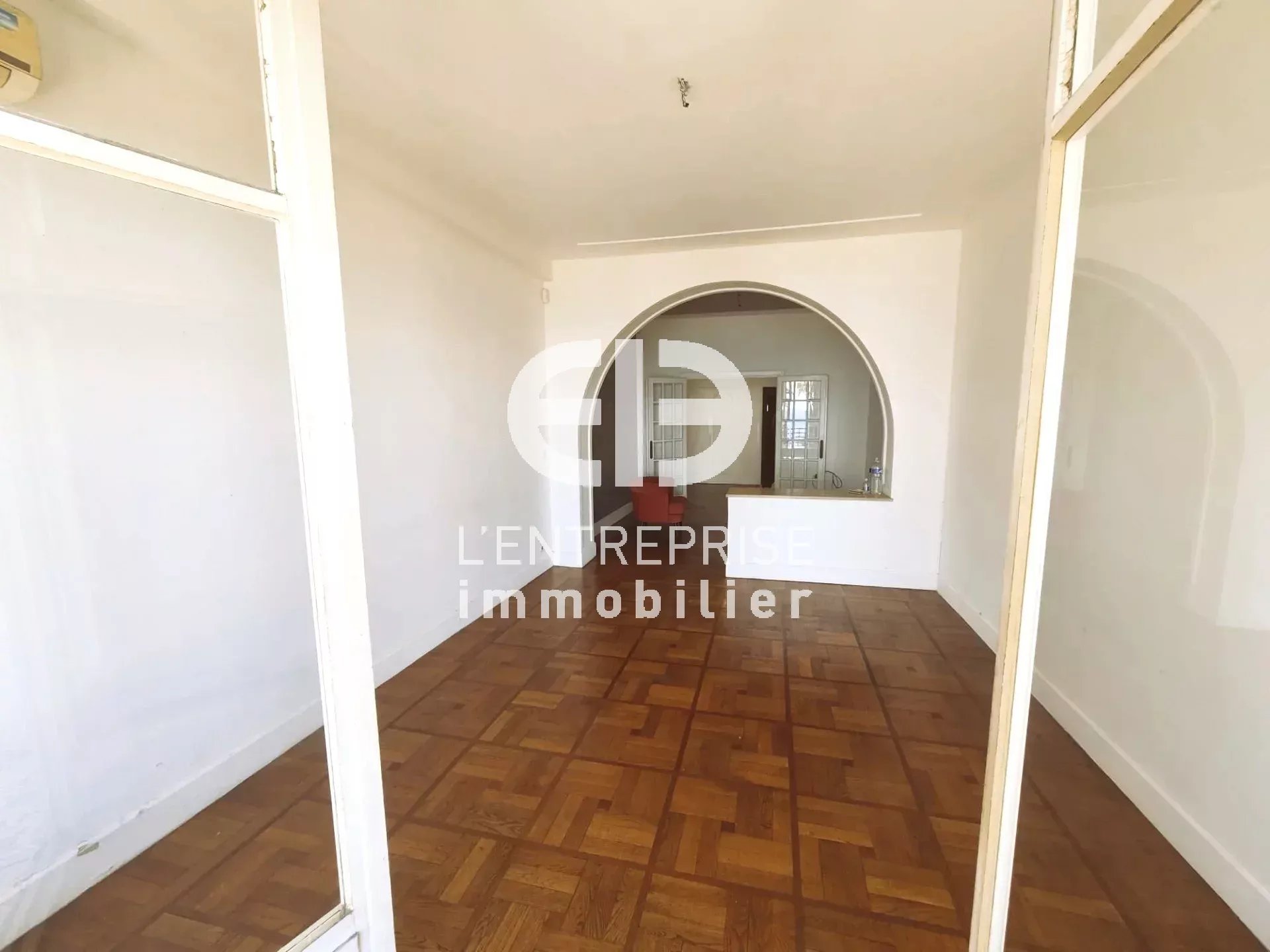 Location Bureau Nice