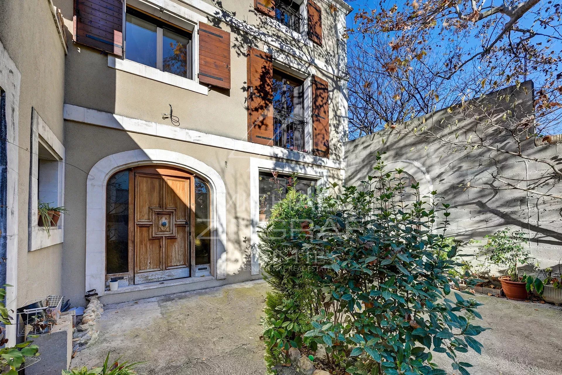 5 Bedroom Villa/Townhouse's Image 8