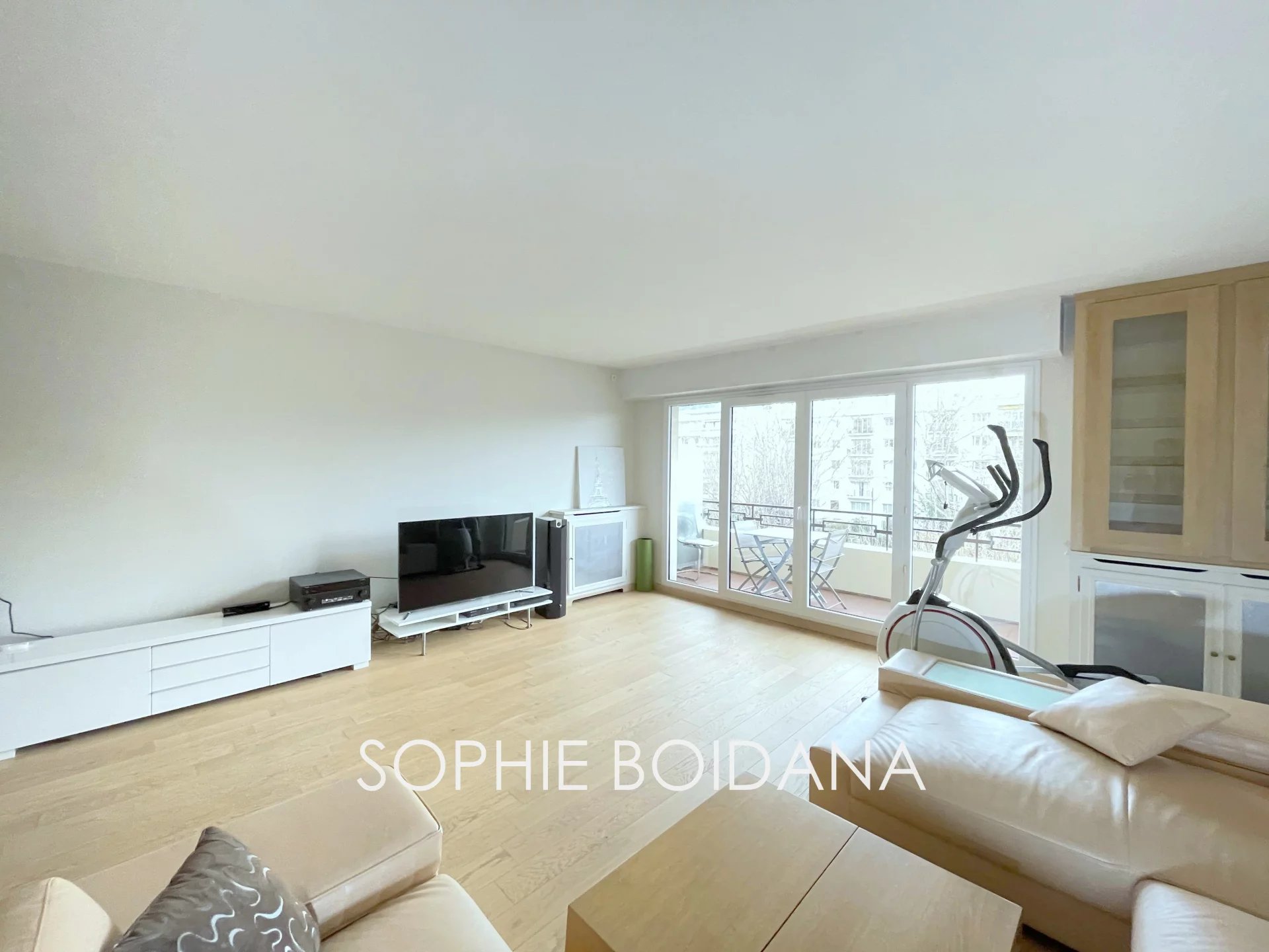 Neuilly sur Seine - Bineau Saussaye - 116 m² - 4 rooms - 3 bedrooms - Balcony - Parking