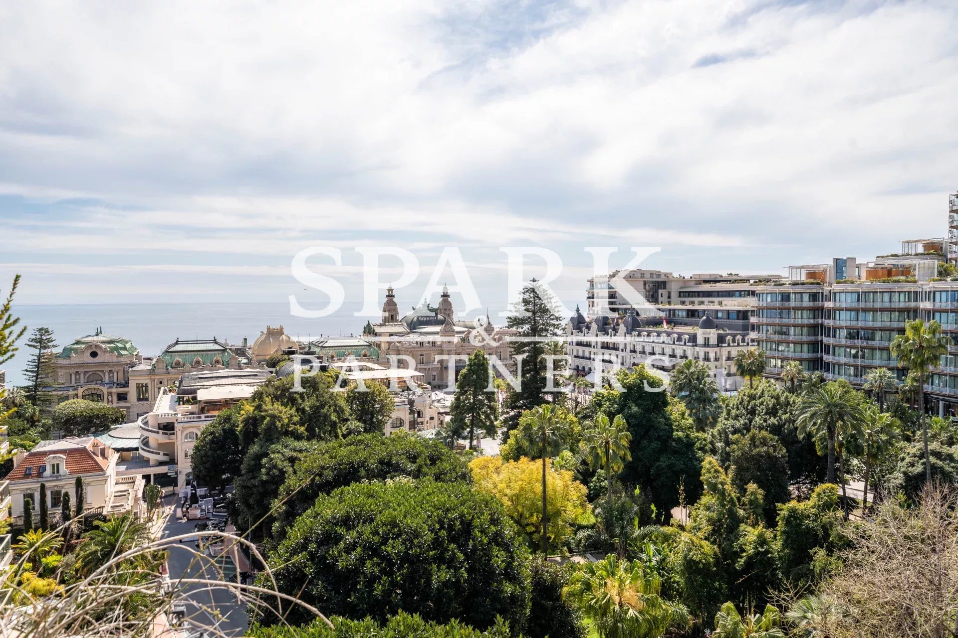 Monaco - Carré d'Or - Unique 6-room apartment