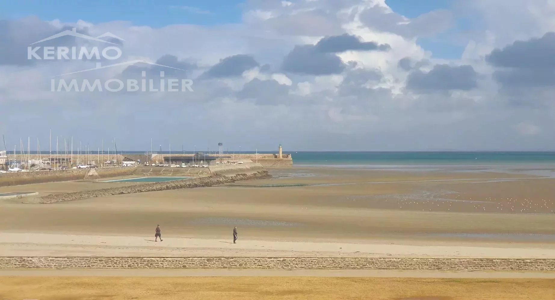 PLAGE DE LA BANCHE   VUE SUR LE PORT et BAIE DE SAINT BRIEUC