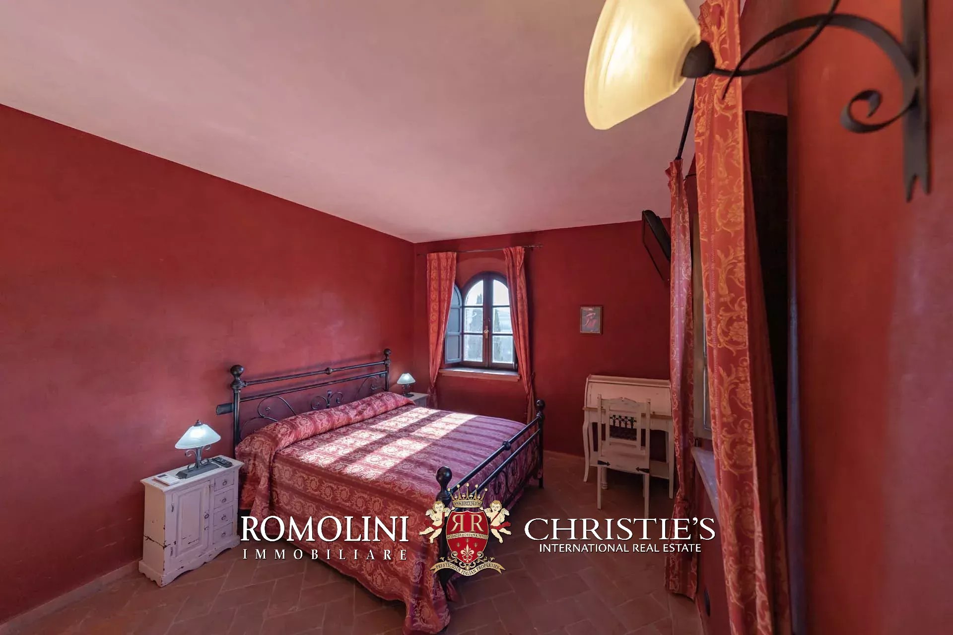 20 Bedroom Chateau's Image 59