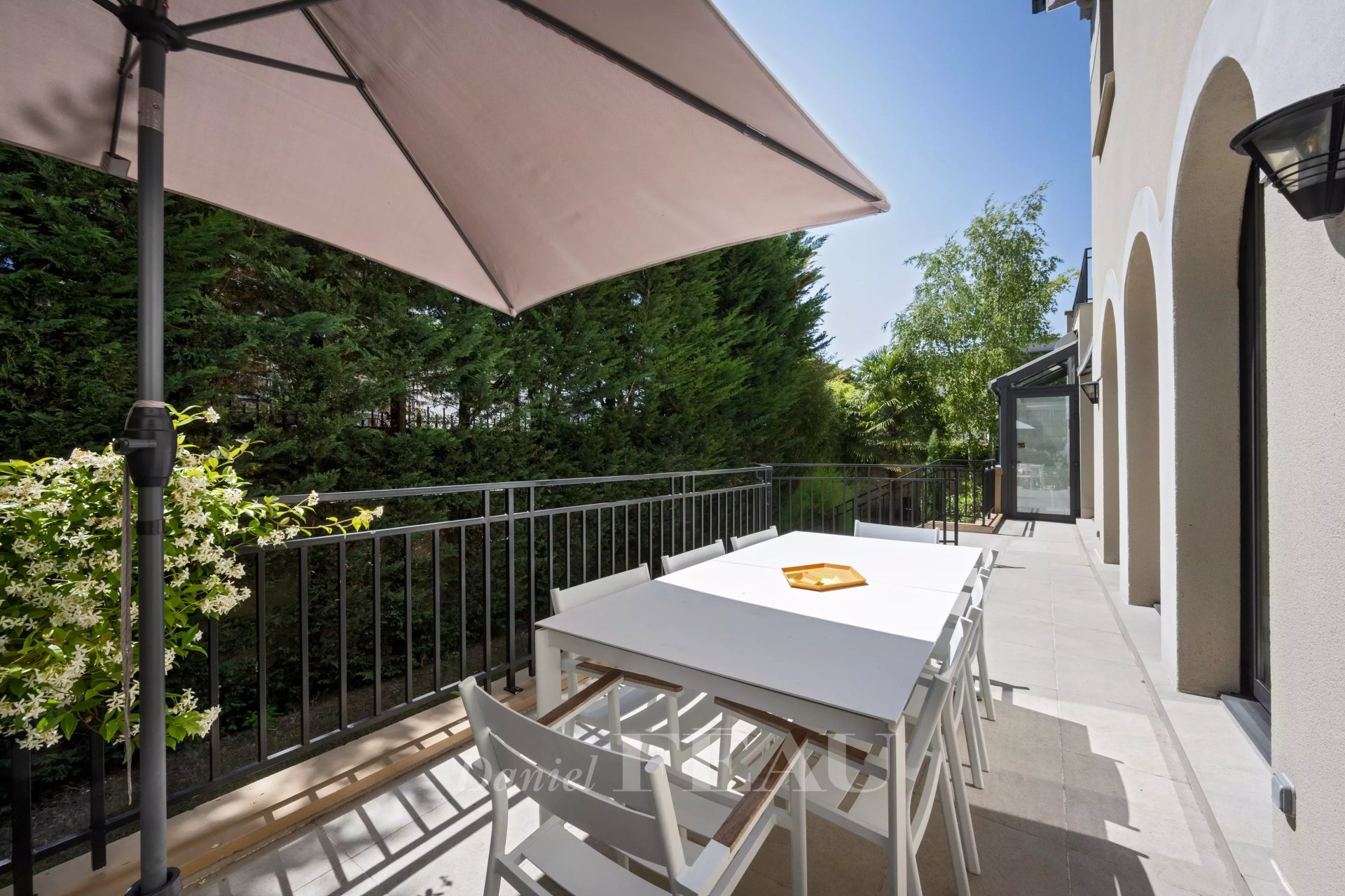 5 Bedroom Villa/Townhouse's Image 4