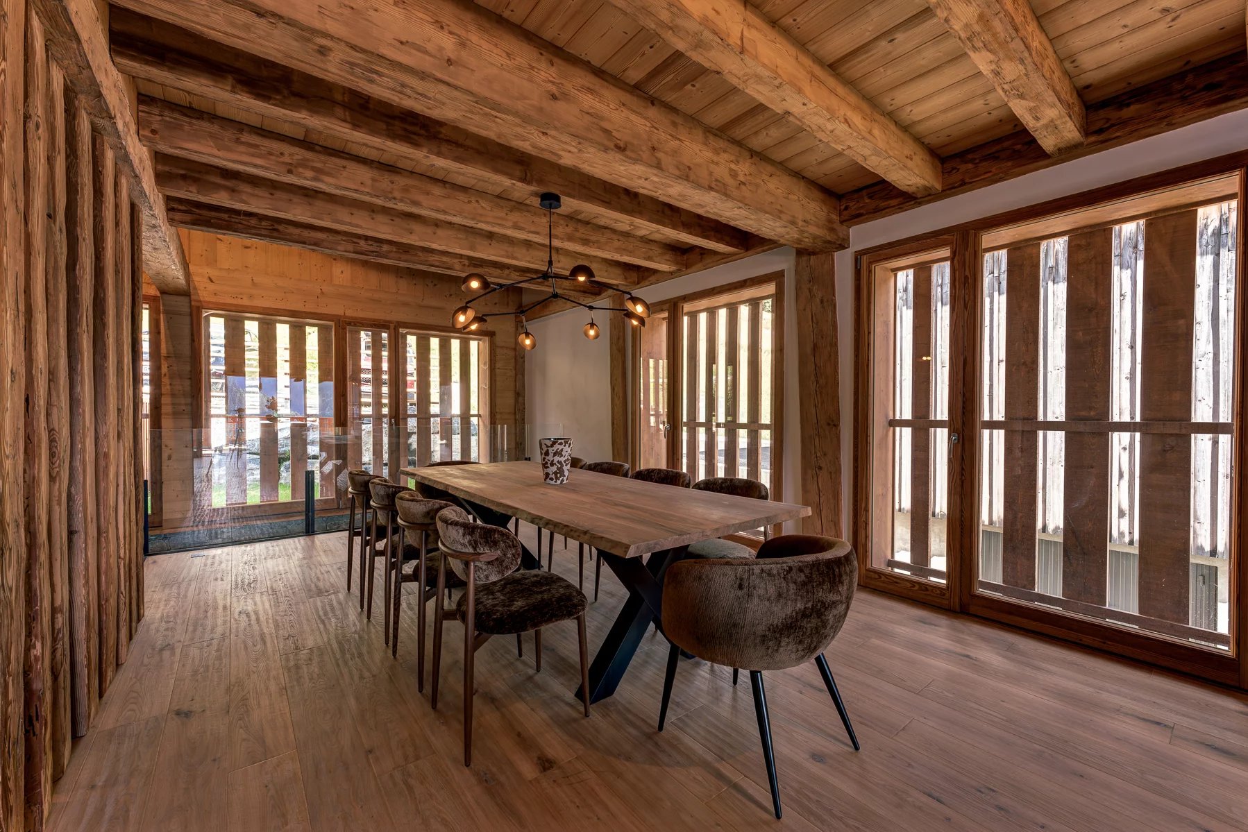 Photo of LA COTE D'ARBROZ - 6 bedroom chalet