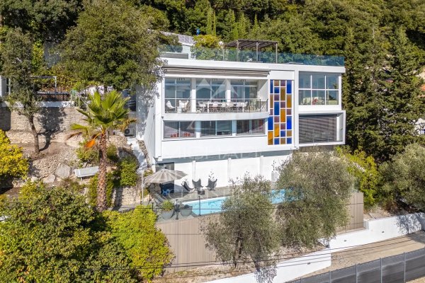 Contemporary villa with panoramic sea view — photo 1