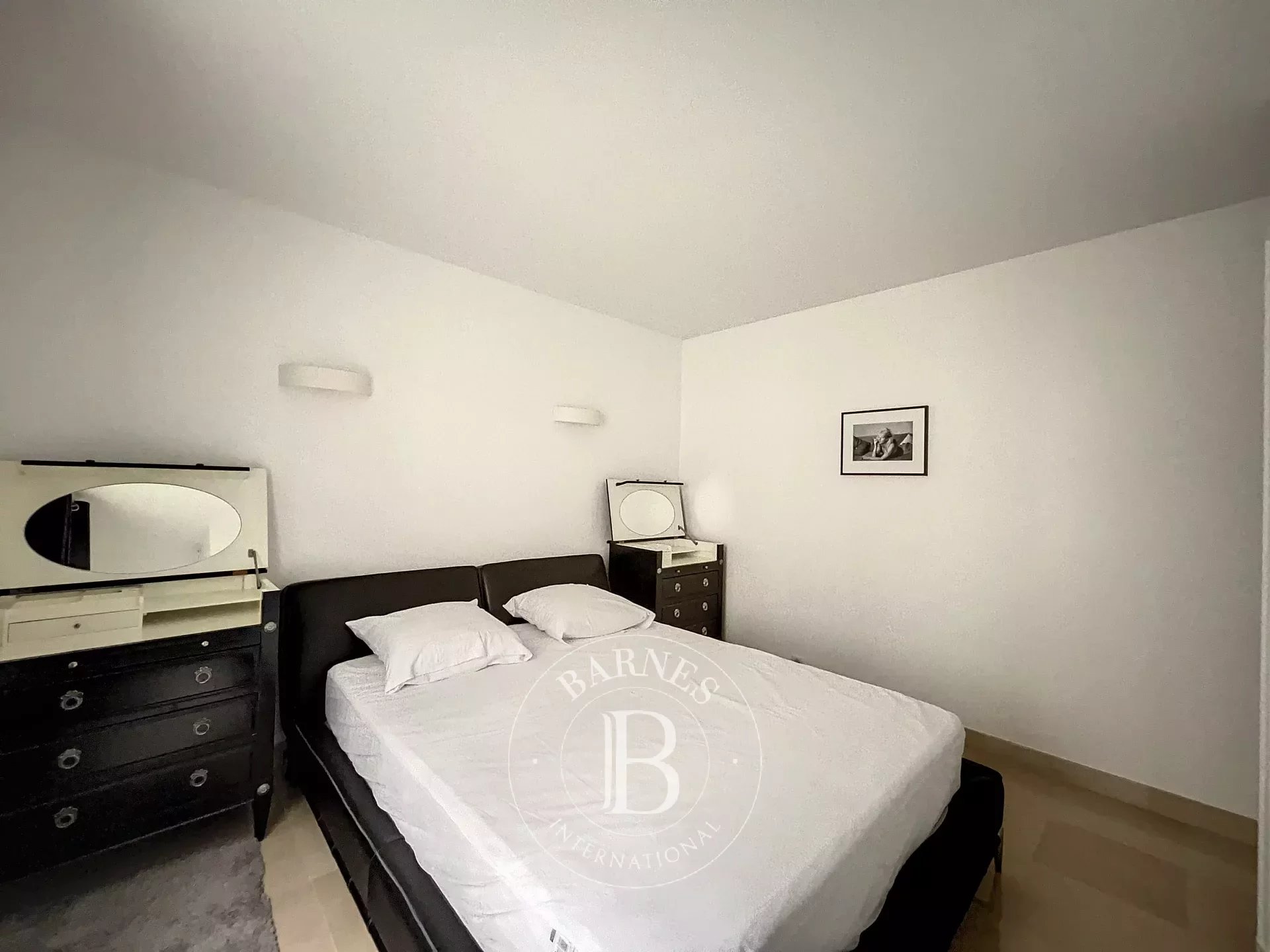 Daire Paris 8ème - picture 5