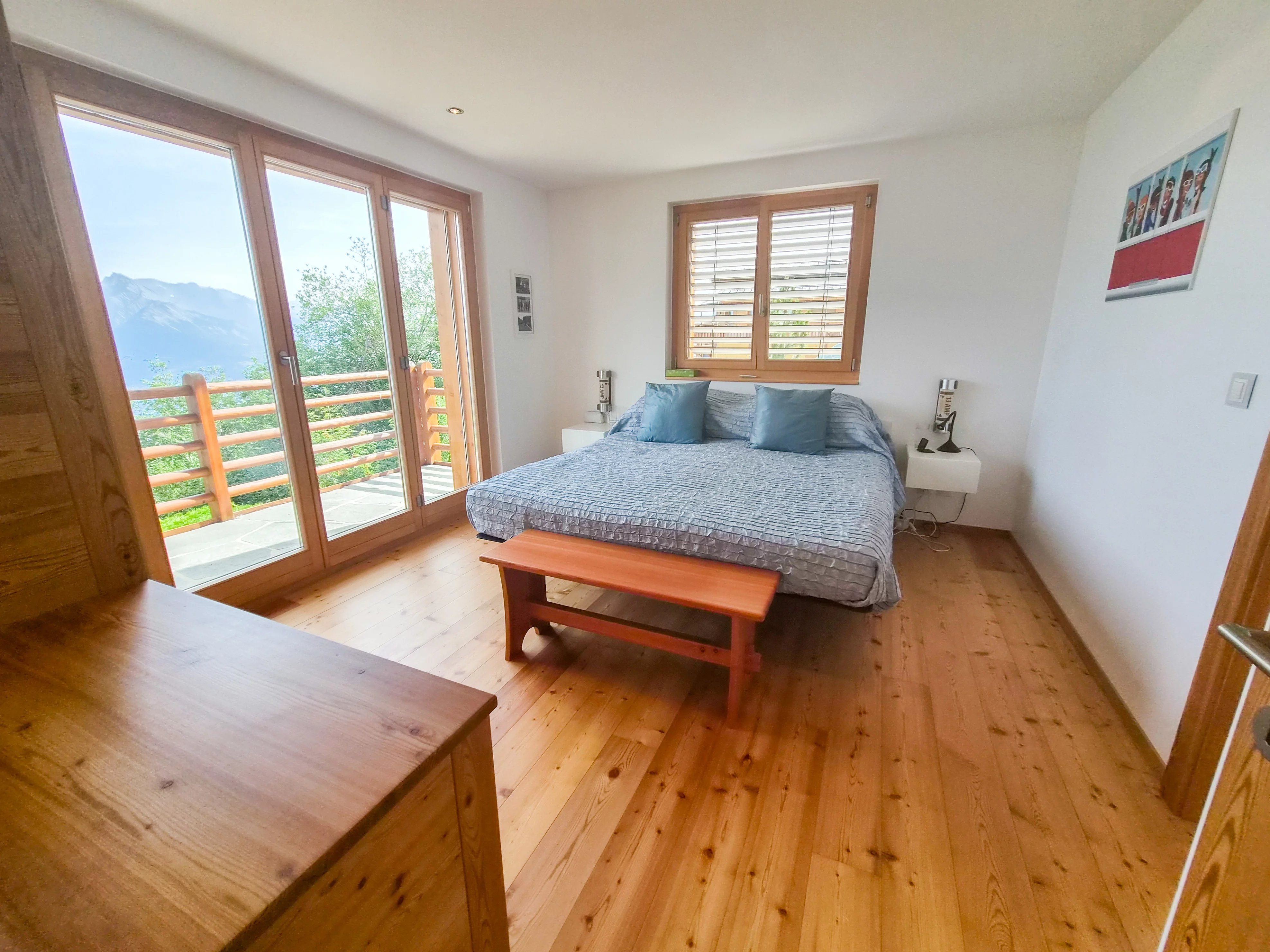 Chalet d'exception au bord du bisse et proche des pistes de skis, à Nendaz !
