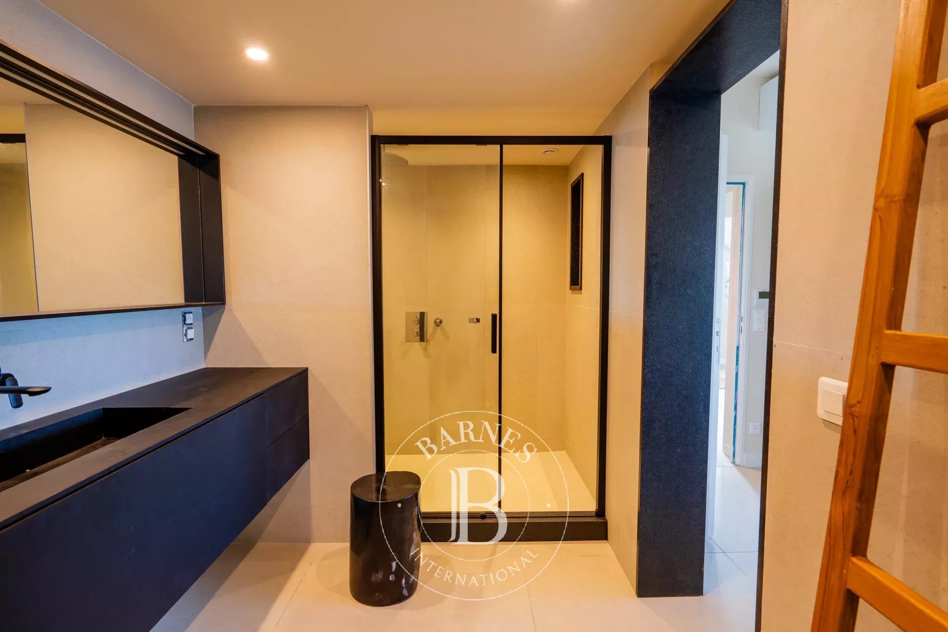 Daire Saint Jean - picture 10