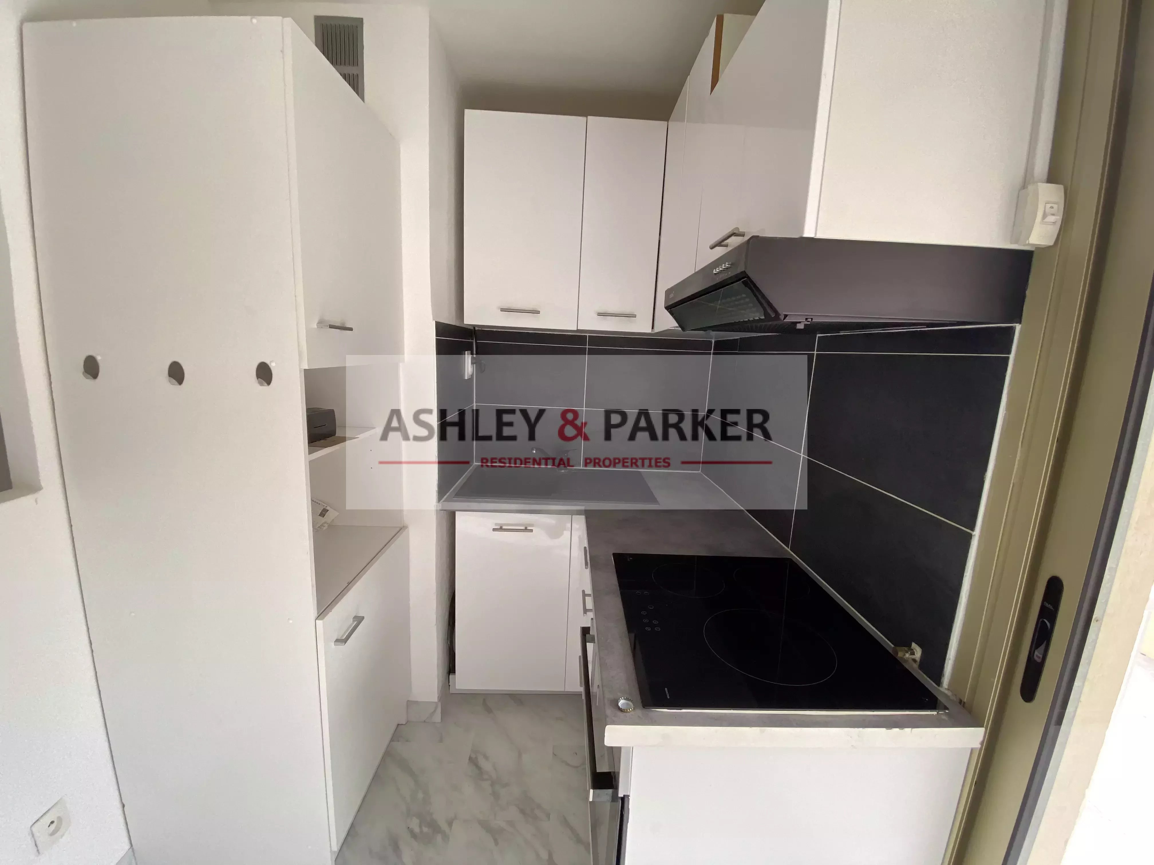 Appartement moderne à Nice avec terrasse spacieuse de 71m2 - Photo 4