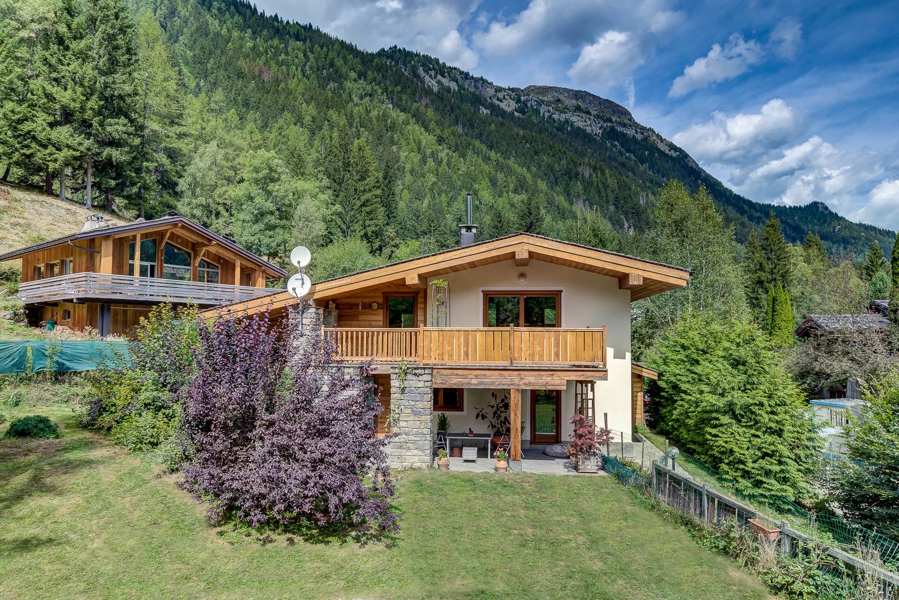 Photo of CHAMONIX - A 3-bedroom chalet in La Joux
